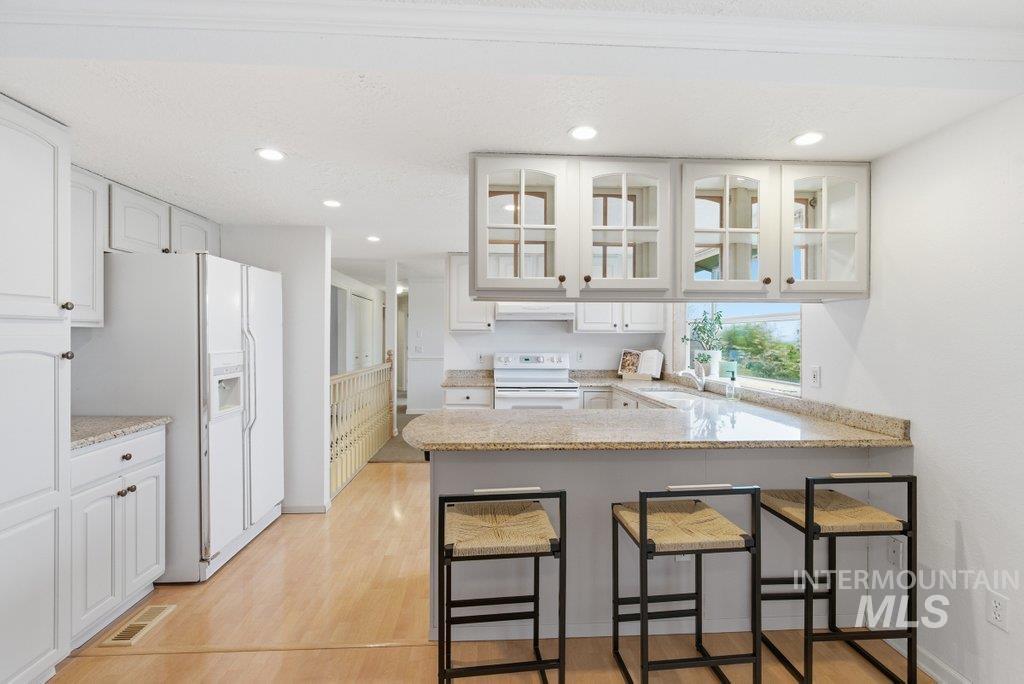 707 Hathaway St, Moscow, Idaho 83843, 4 Bedrooms, 3.5 Bathrooms, Residential For Sale, Price $525,000, 98983366