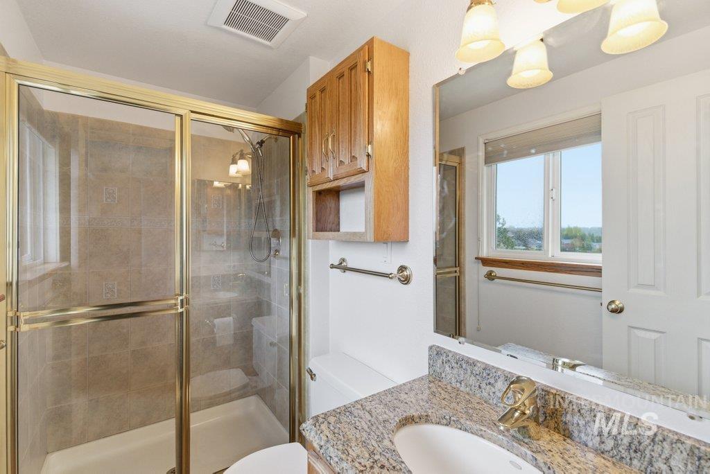 707 Hathaway St, Moscow, Idaho 83843, 4 Bedrooms, 3.5 Bathrooms, Residential For Sale, Price $525,000, 98983366