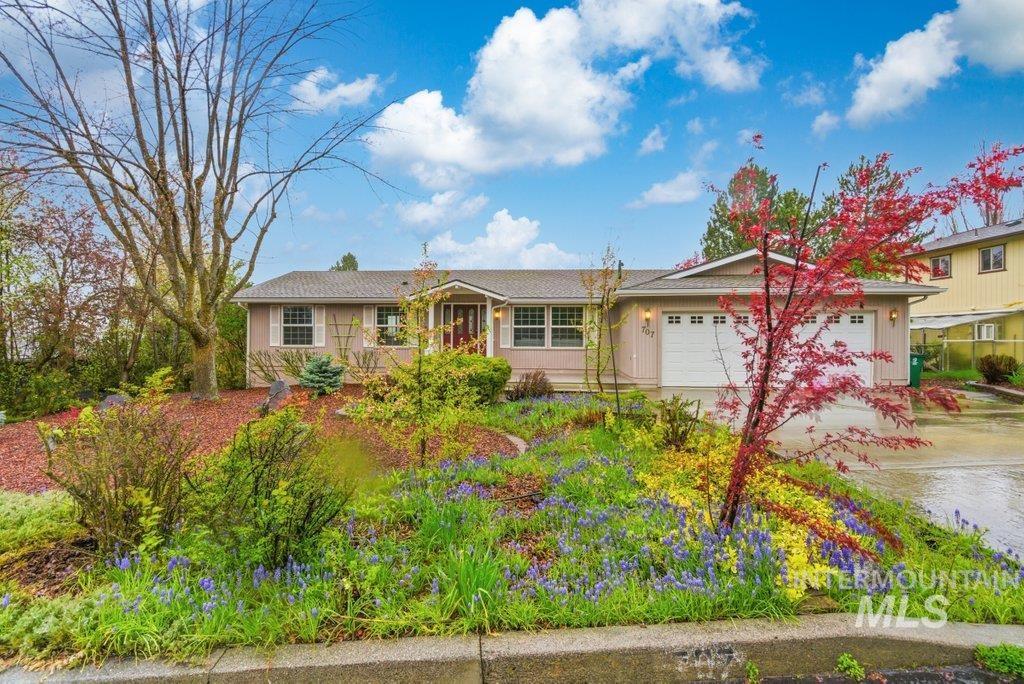 707 Hathaway St, Moscow, Idaho 83843, 4 Bedrooms, 3.5 Bathrooms, Residential For Sale, Price $525,000, 98983366