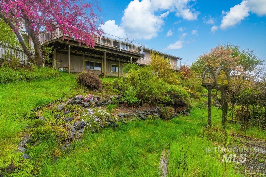 707 Hathaway St, Moscow, Idaho 83843, 4 Bedrooms, 3.5 Bathrooms, Residential For Sale, Price $525,000, 98983366