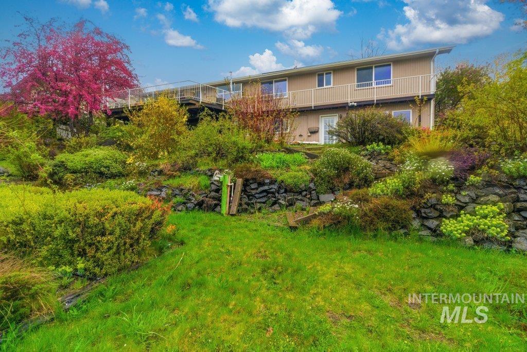 707 Hathaway St, Moscow, Idaho 83843, 4 Bedrooms, 3.5 Bathrooms, Residential For Sale, Price $525,000, 98983366