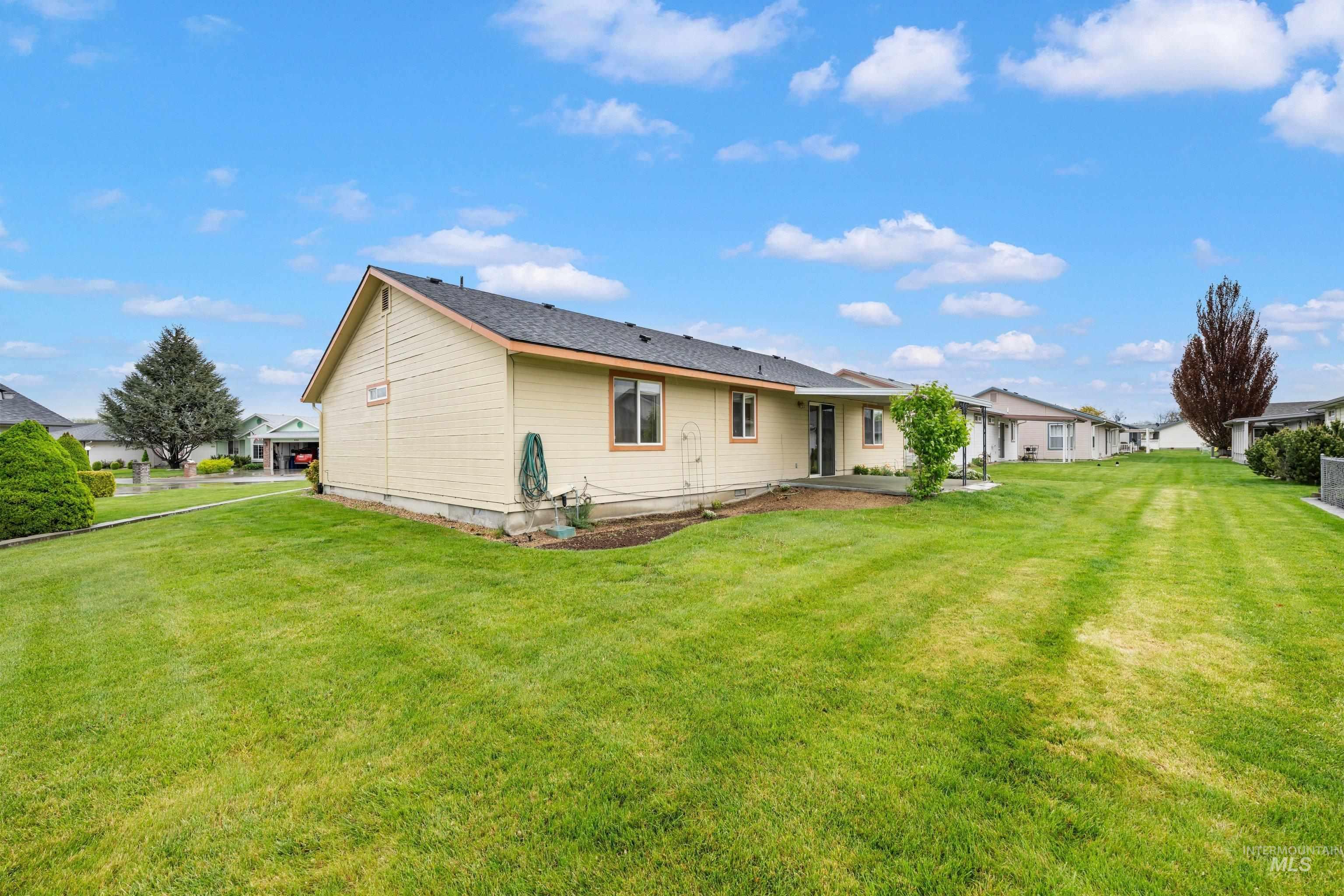 819 N Bristol Street, Nampa, Idaho 83651, 3 Bedrooms, 2 Bathrooms, Residential For Sale, Price $314,000,MLS 98983369
