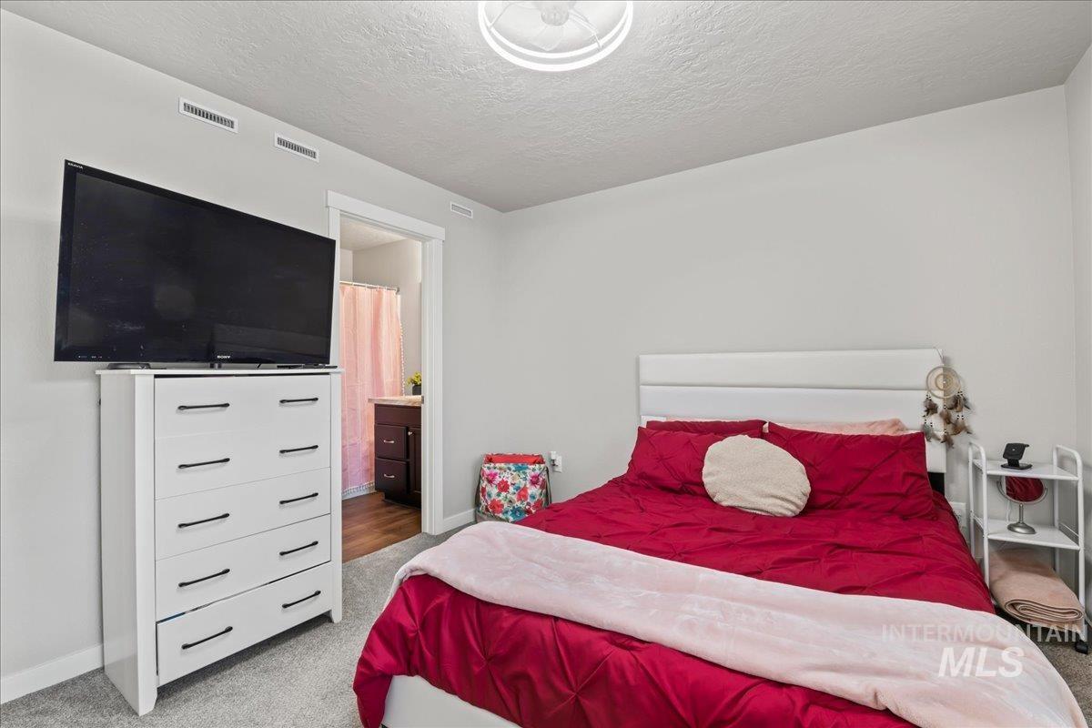 2316 E Spice Loop, Nampa, Idaho 83687, 2 Bedrooms, 2.5 Bathrooms, Residential For Sale, Price $305,000,MLS 98983373