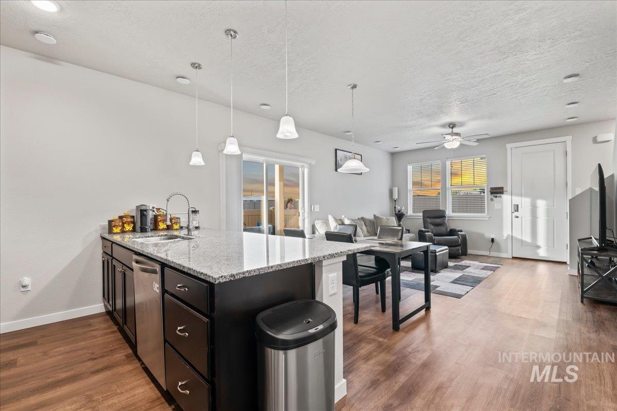 2316 E Spice Loop, Nampa, Idaho 83687, 2 Bedrooms, 2.5 Bathrooms, Residential For Sale, Price $305,000,MLS 98983373