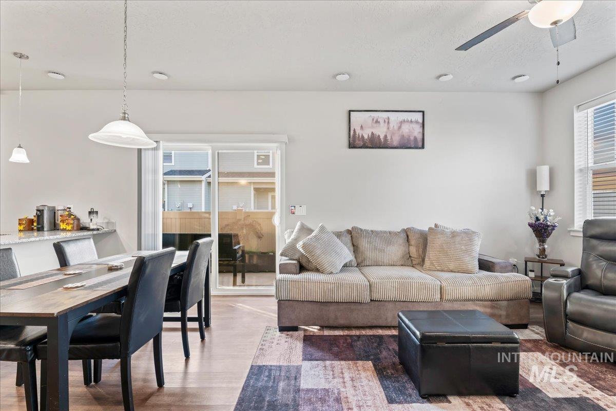 2316 E Spice Loop, Nampa, Idaho 83687, 2 Bedrooms, 2.5 Bathrooms, Residential For Sale, Price $305,000,MLS 98983373