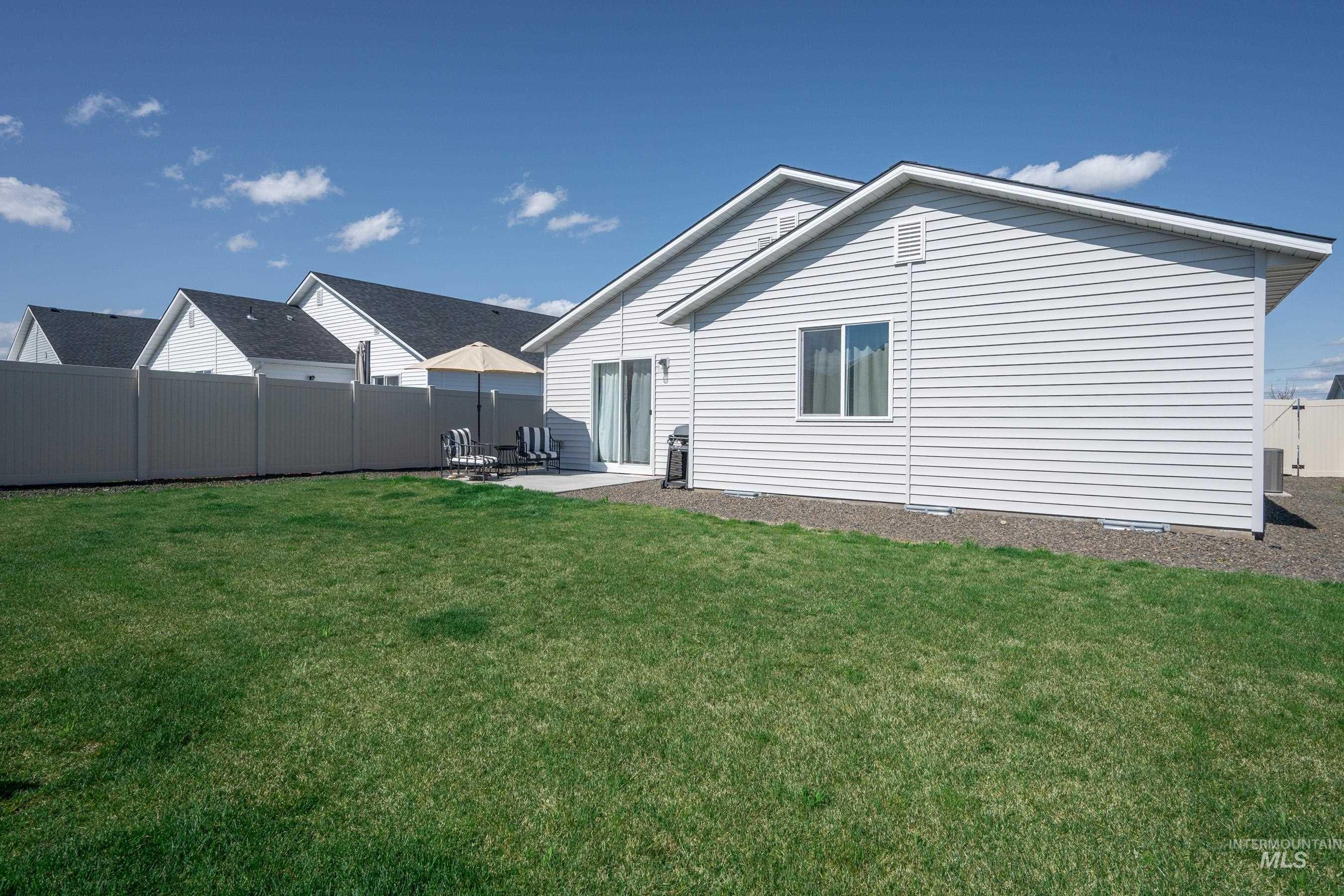 19641 Alleghenny Way, Caldwell, Idaho 83605, 3 Bedrooms, 2 Bathrooms, Residential For Sale, Price $355,000,MLS 98983375