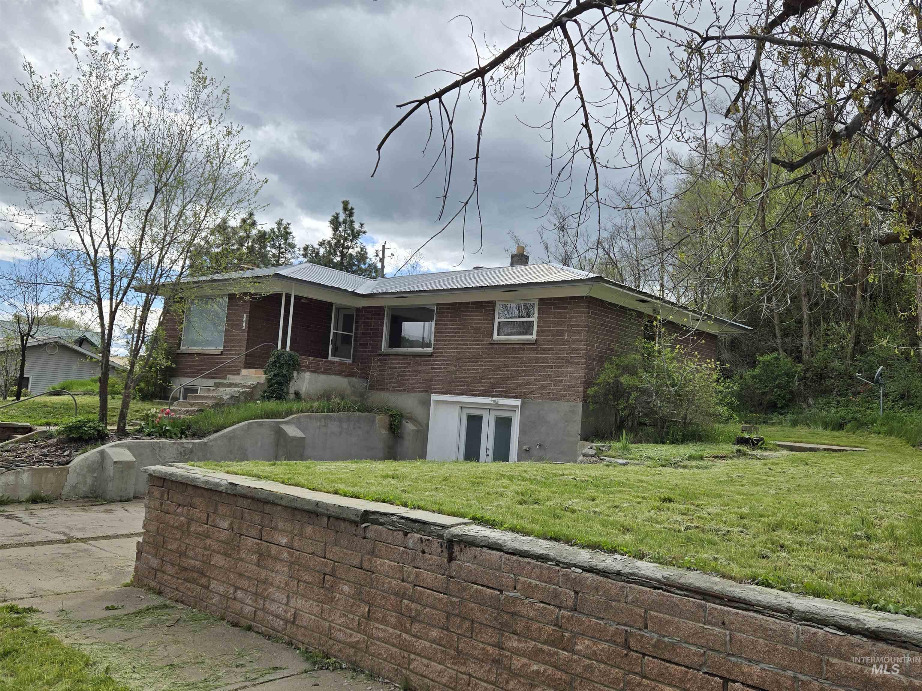 106 N Galena St, Council, Idaho 83612, 2 Bedrooms, 1.5 Bathrooms, Residential For Sale, Price $275,000,MLS 98983377