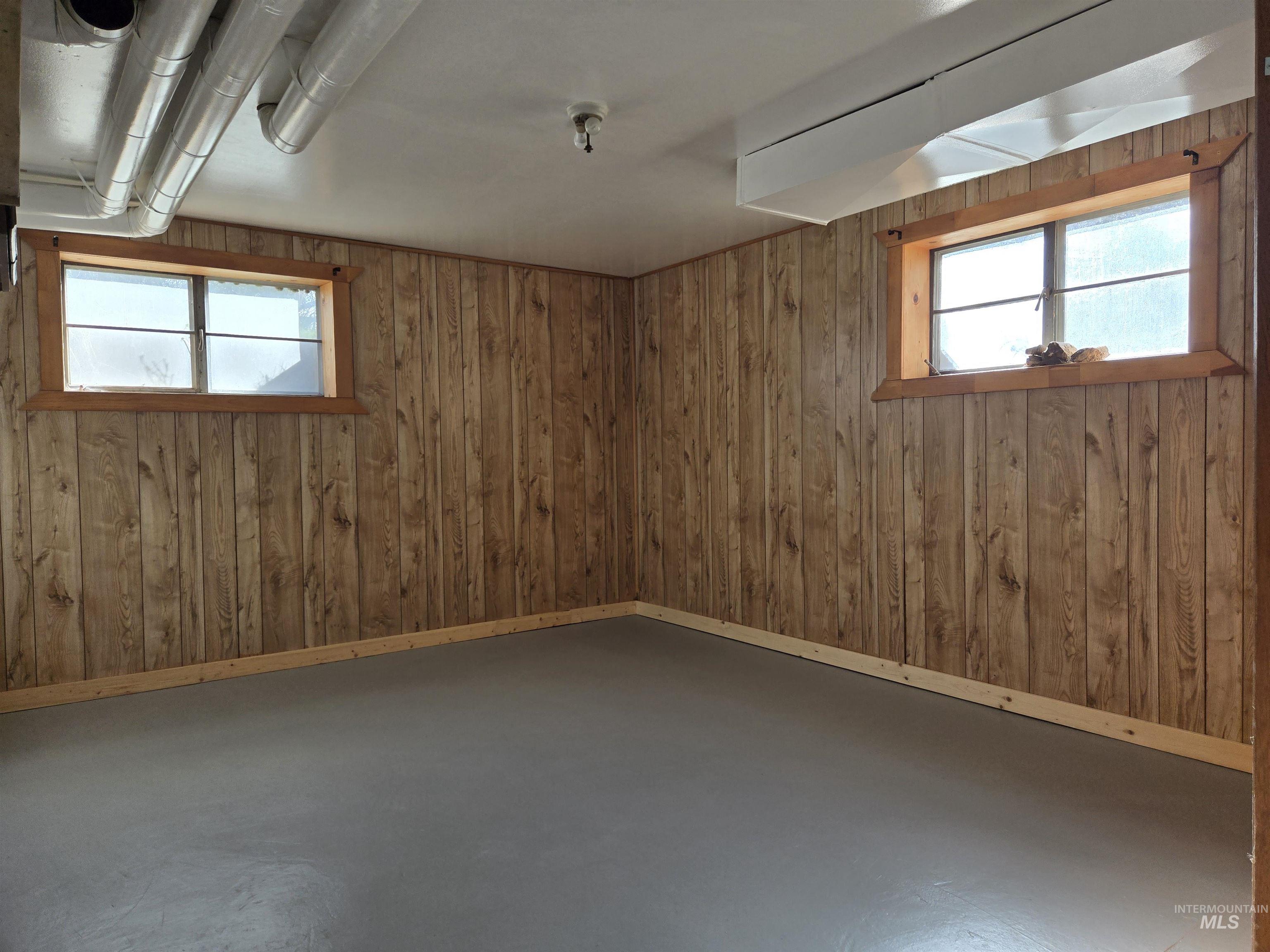 106 N Galena St, Council, Idaho 83612, 2 Bedrooms, 1.5 Bathrooms, Residential For Sale, Price $275,000,MLS 98983377