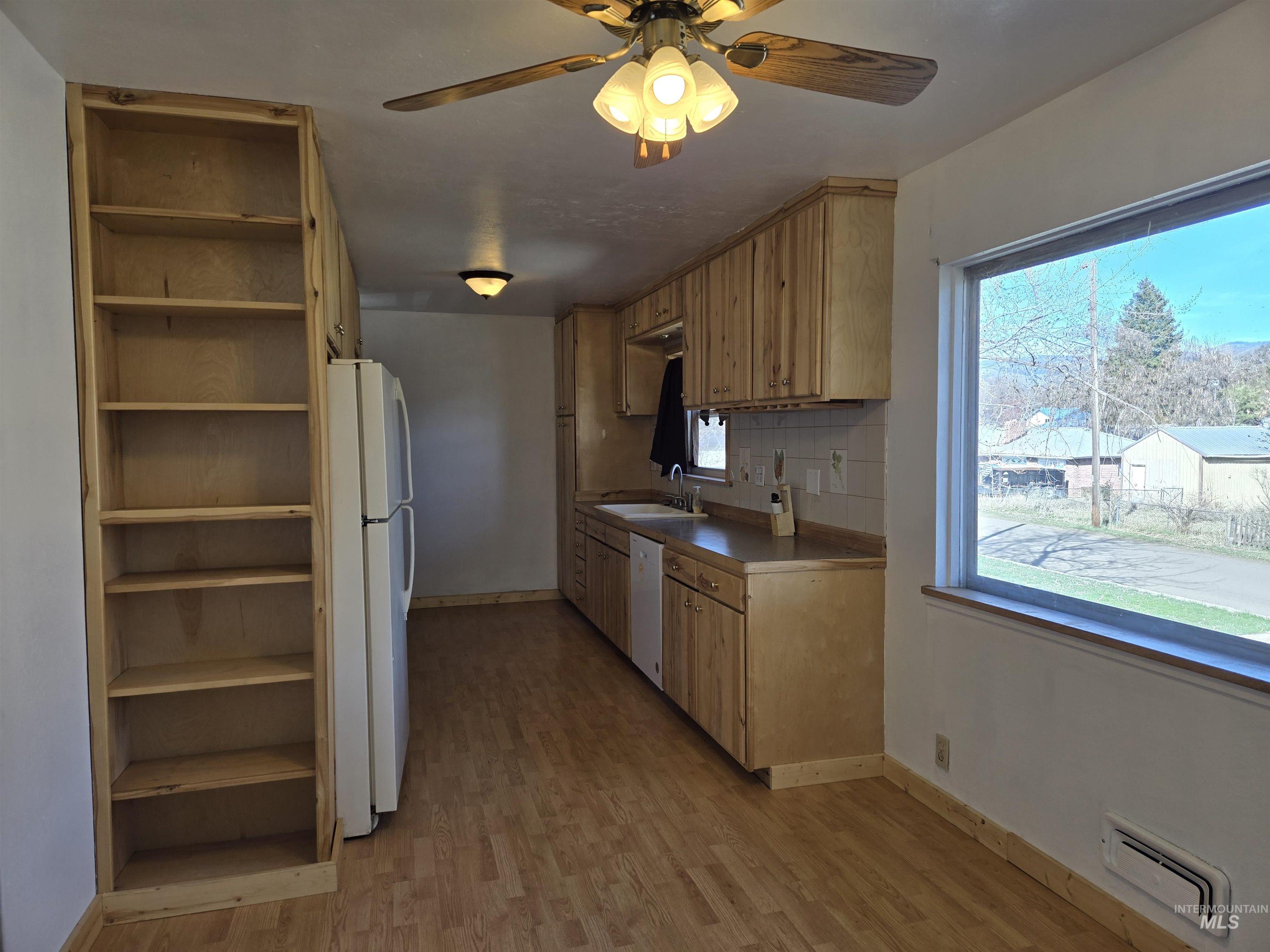 106 N Galena St, Council, Idaho 83612, 2 Bedrooms, 1.5 Bathrooms, Residential For Sale, Price $275,000,MLS 98983377