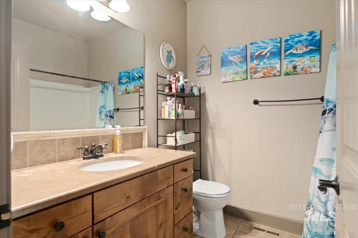 715 E Joshua Tree Dr, Meridian, Idaho 83646, 4 Bedrooms, 3 Bathrooms, Residential For Sale, Price $692,990, 98983380