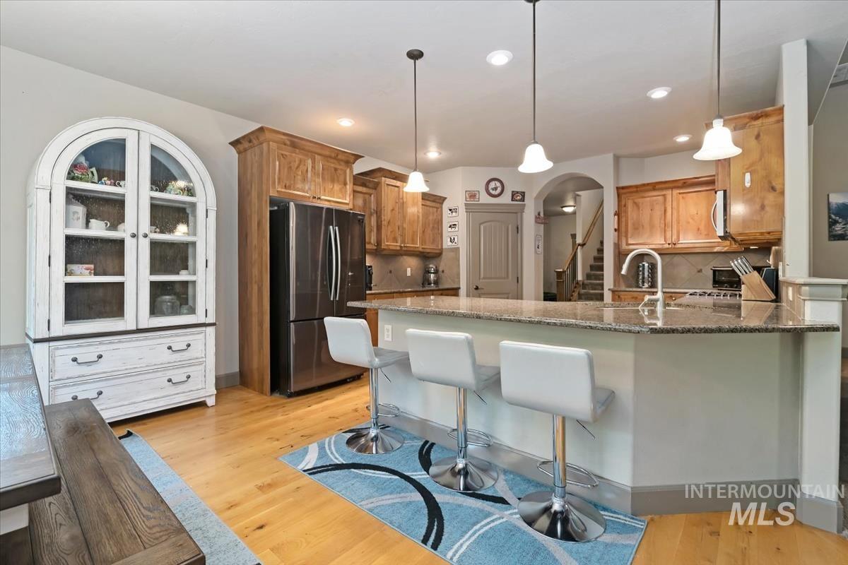 715 E Joshua Tree Dr, Meridian, Idaho 83646, 4 Bedrooms, 3 Bathrooms, Residential For Sale, Price $692,990, 98983380