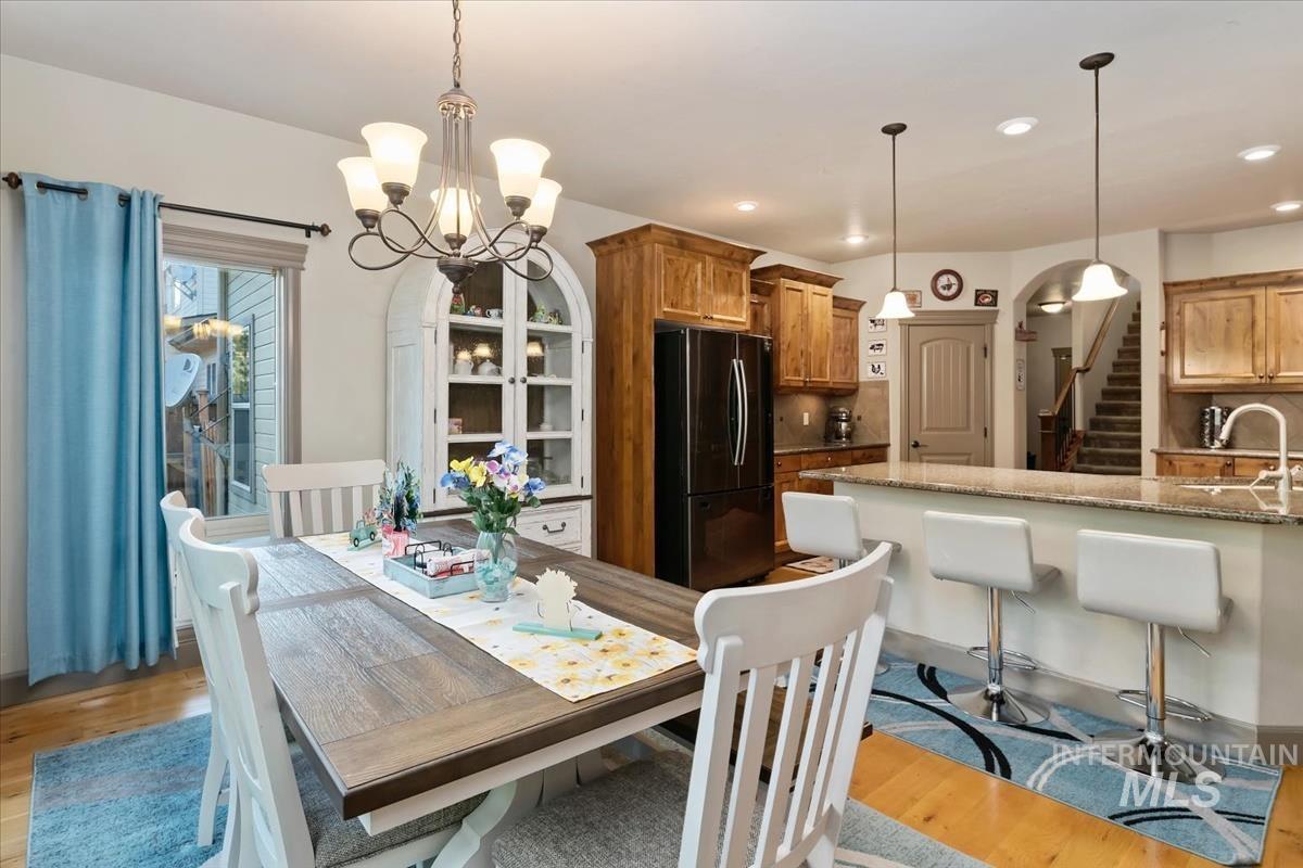 715 E Joshua Tree Dr, Meridian, Idaho 83646, 4 Bedrooms, 3 Bathrooms, Residential For Sale, Price $692,990, 98983380