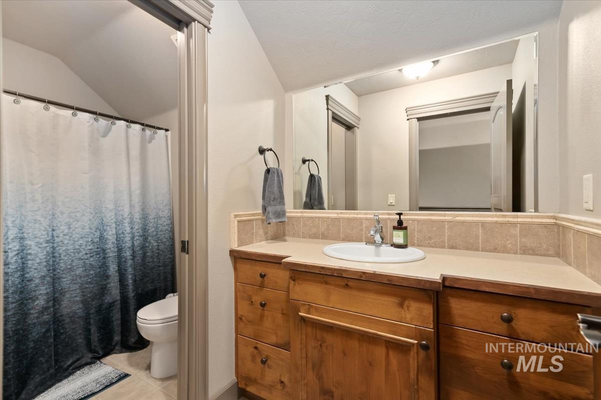 715 E Joshua Tree Dr, Meridian, Idaho 83646, 4 Bedrooms, 3 Bathrooms, Residential For Sale, Price $692,990, 98983380