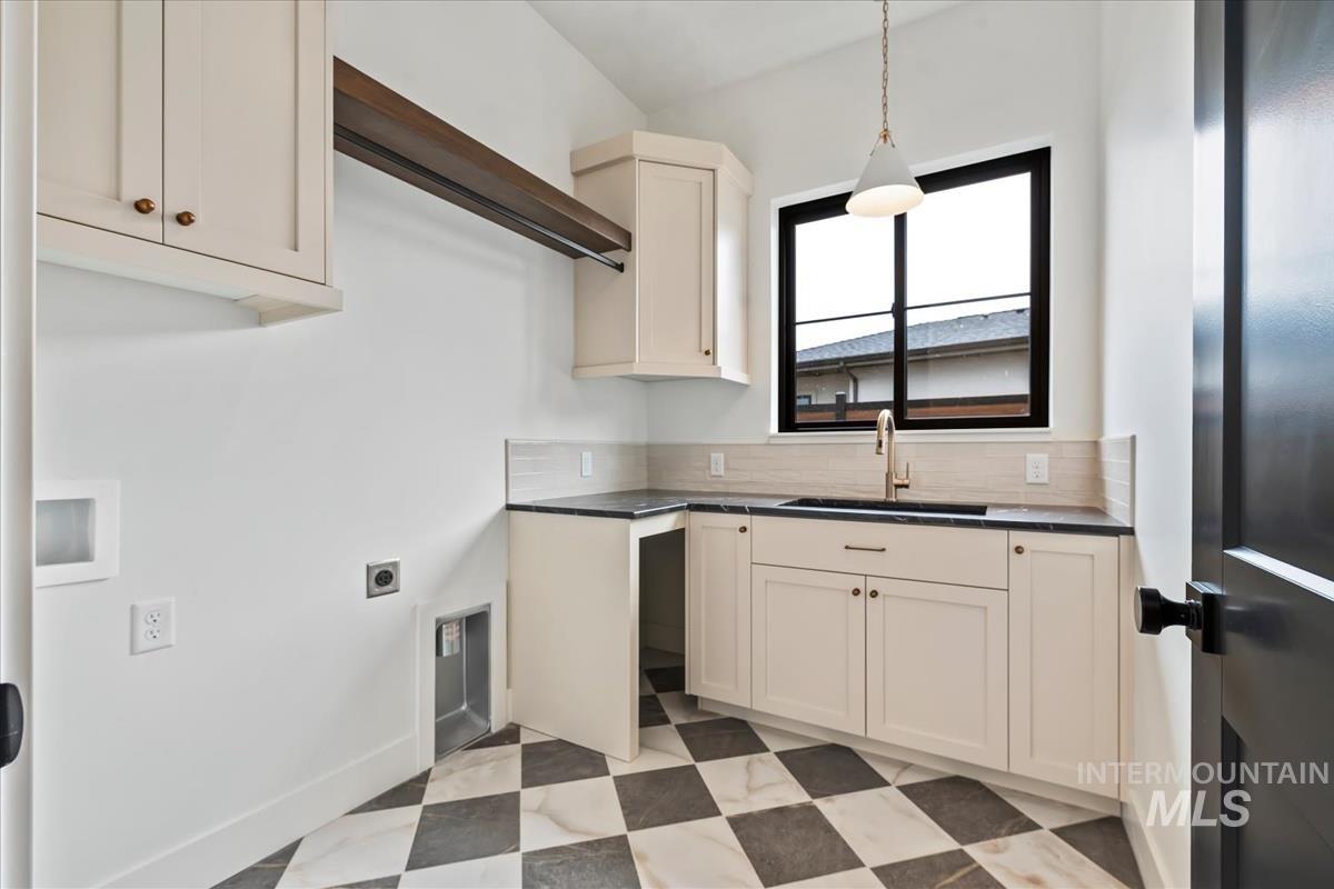 8114 W Inspirado Dr, Meridian, Idaho 83646, 3 Bedrooms, 3.5 Bathrooms, Residential For Sale, Price $1,669,900, 98983381