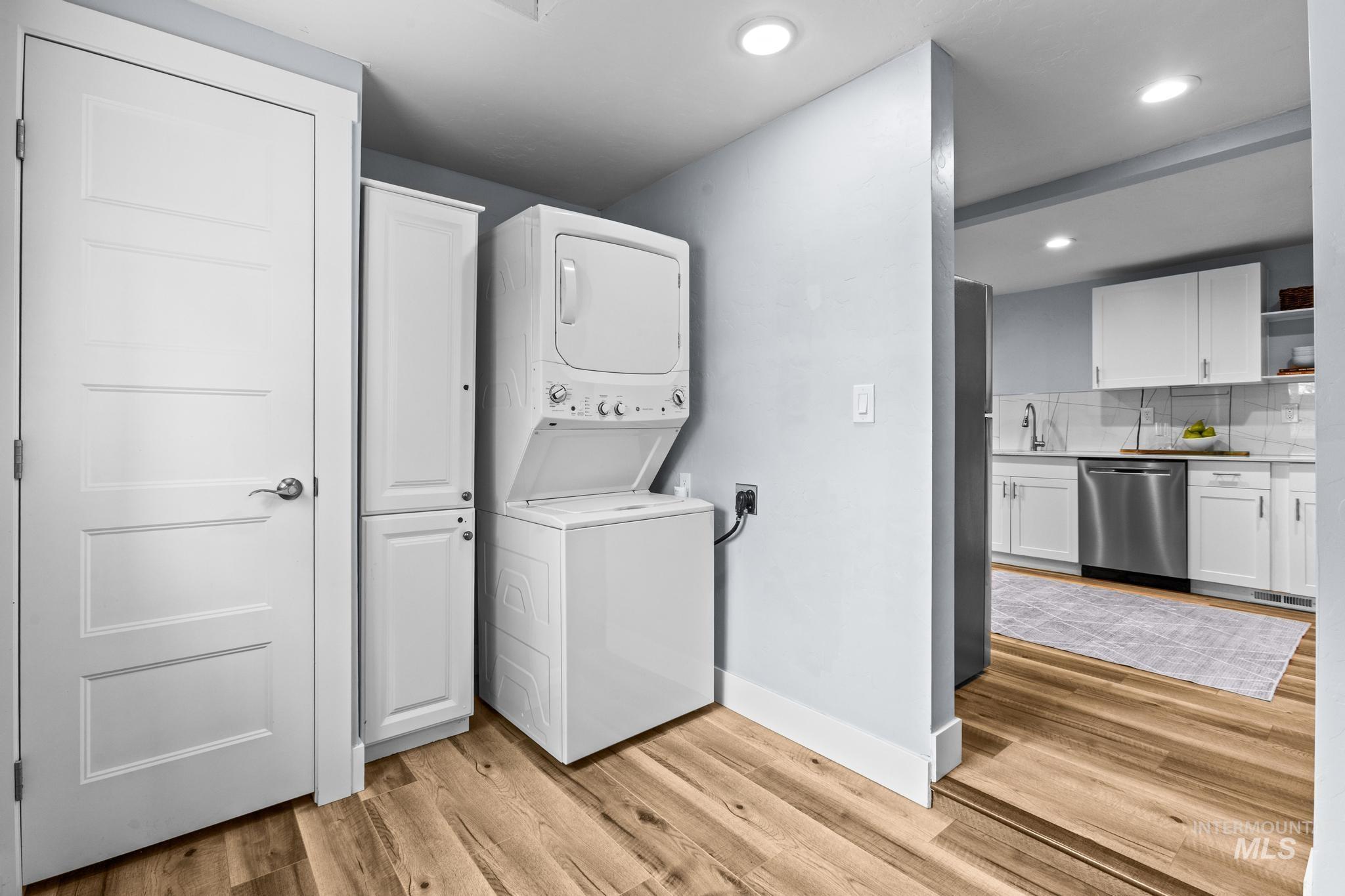 2043 S Leadville, Boise, Idaho 83706, 3 Bedrooms, 1 Bathroom, Residential For Sale, Price $474,900, 98983383