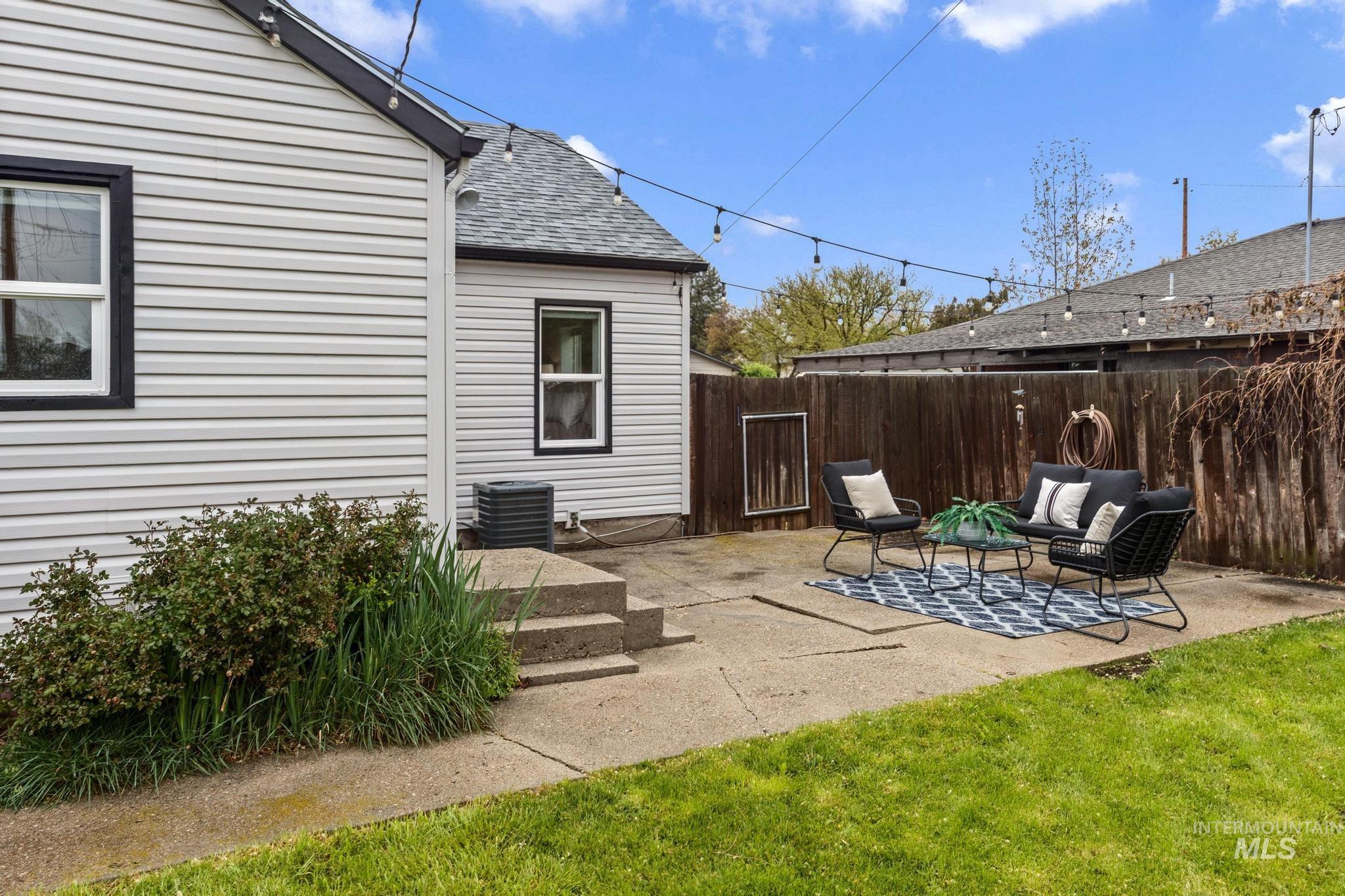 2043 S Leadville, Boise, Idaho 83706, 3 Bedrooms, 1 Bathroom, Residential For Sale, Price $474,900, 98983383