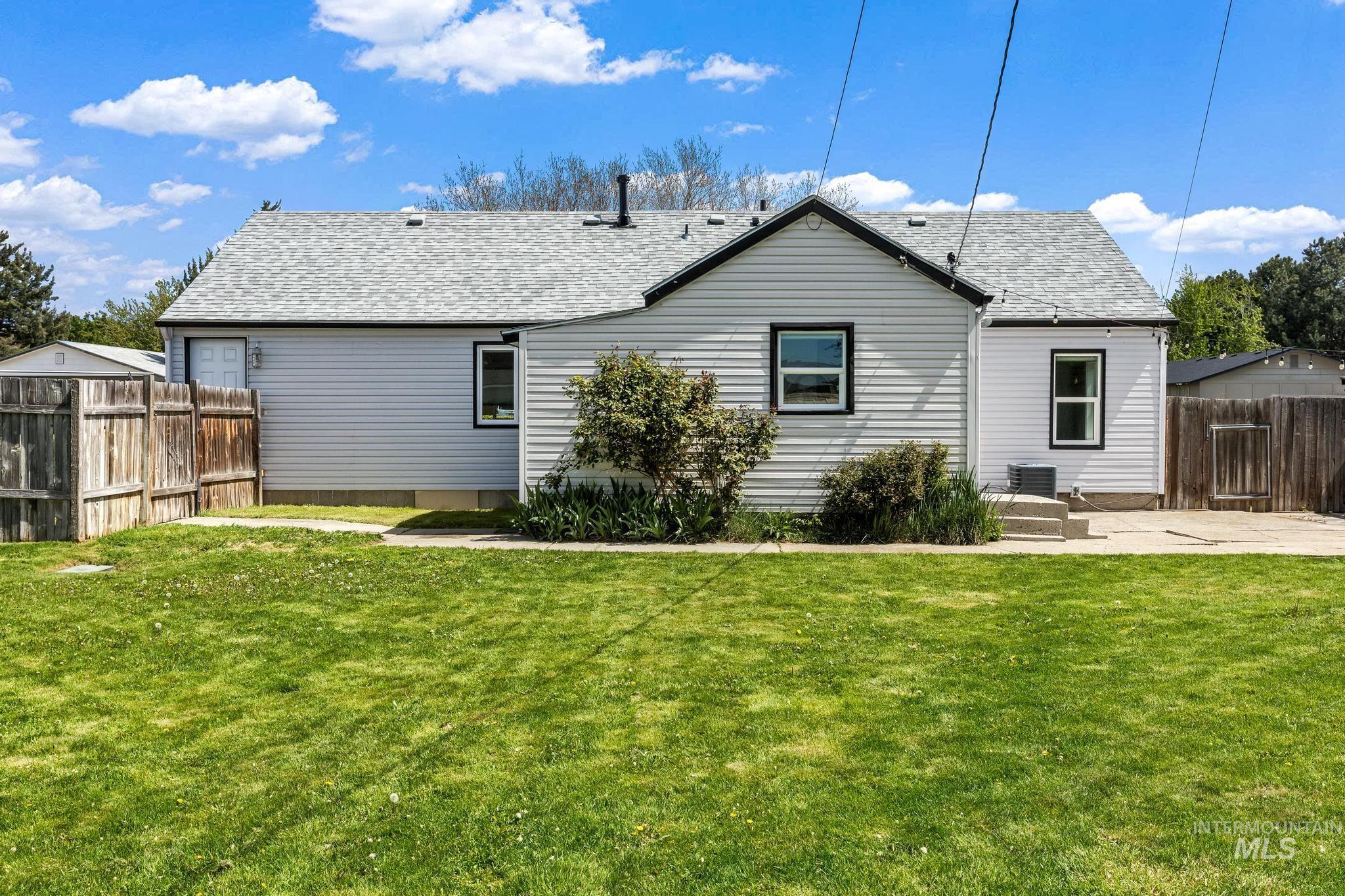 2043 S Leadville, Boise, Idaho 83706, 3 Bedrooms, 1 Bathroom, Residential For Sale, Price $474,900, 98983383