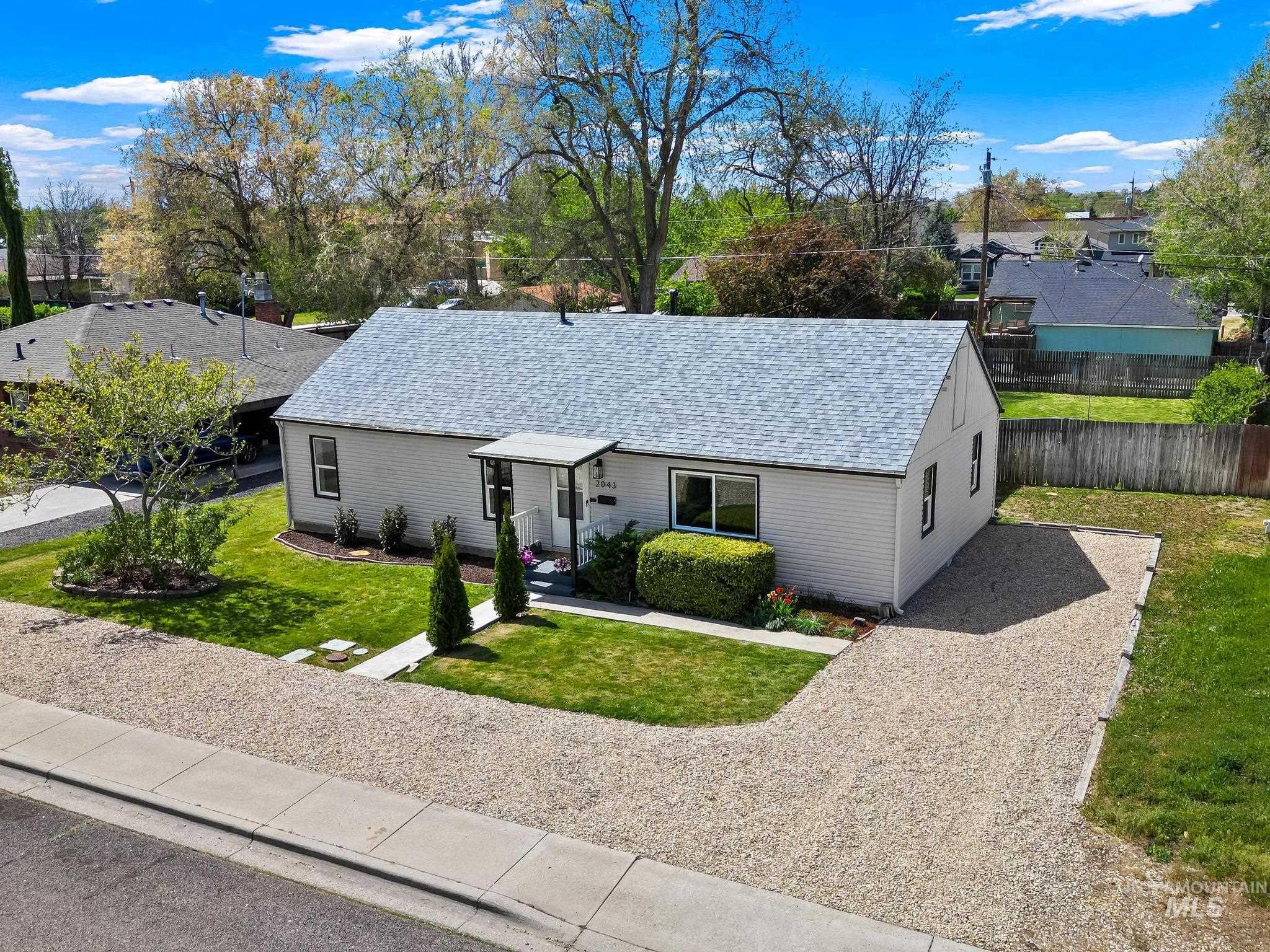 2043 S Leadville, Boise, Idaho 83706, 3 Bedrooms, 1 Bathroom, Residential For Sale, Price $474,900, 98983383