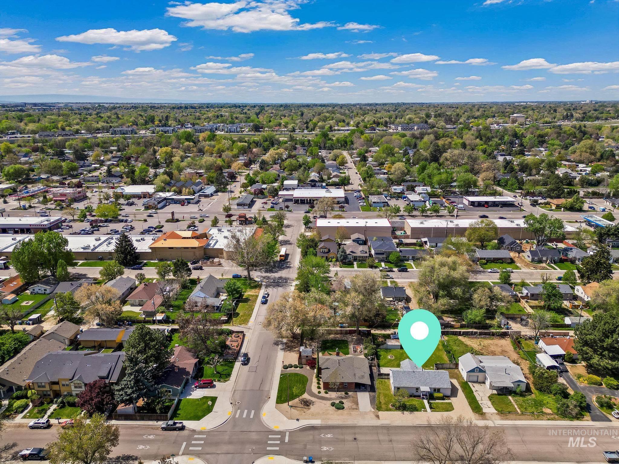 2043 S Leadville, Boise, Idaho 83706, 3 Bedrooms, 1 Bathroom, Residential For Sale, Price $474,900, 98983383