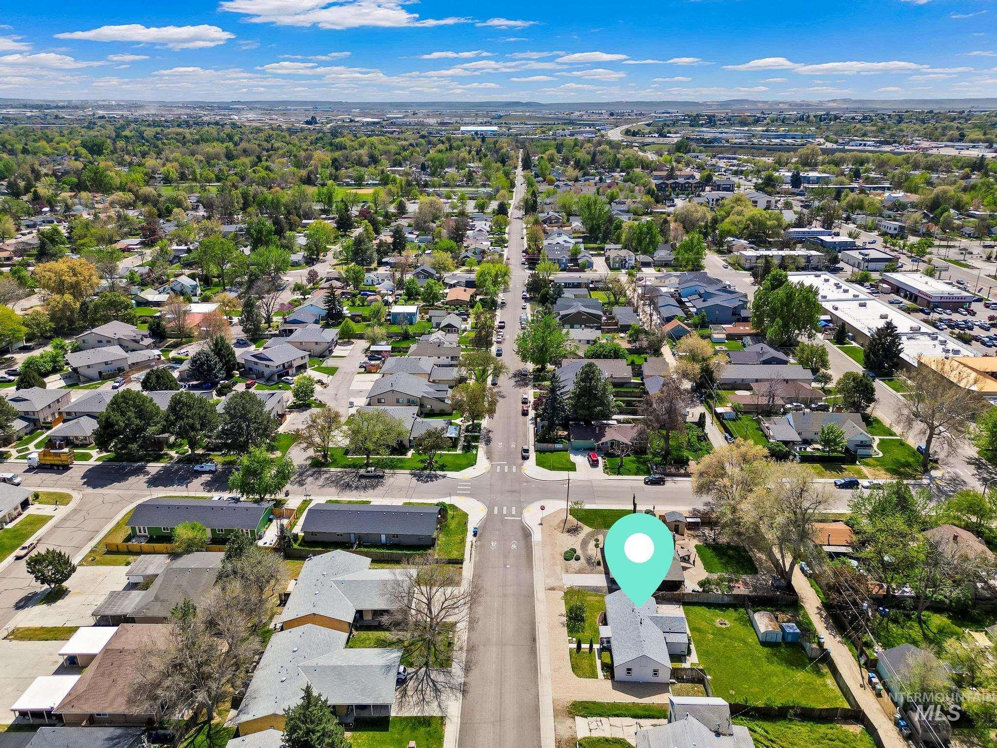 2043 S Leadville, Boise, Idaho 83706, 3 Bedrooms, 1 Bathroom, Residential For Sale, Price $474,900, 98983383