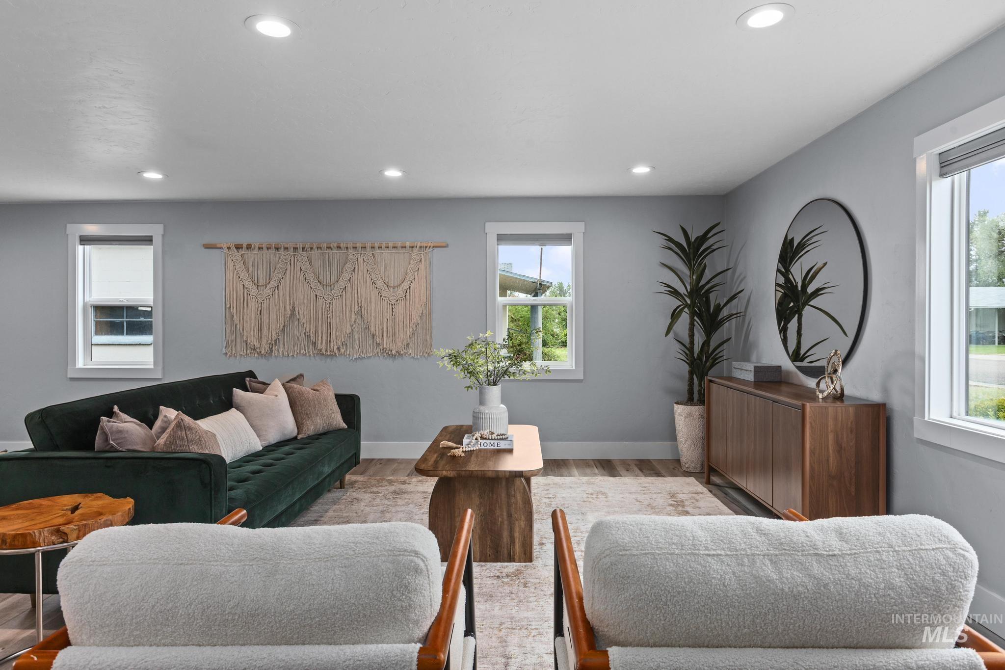 2043 S Leadville, Boise, Idaho 83706, 3 Bedrooms, 1 Bathroom, Residential For Sale, Price $474,900, 98983383