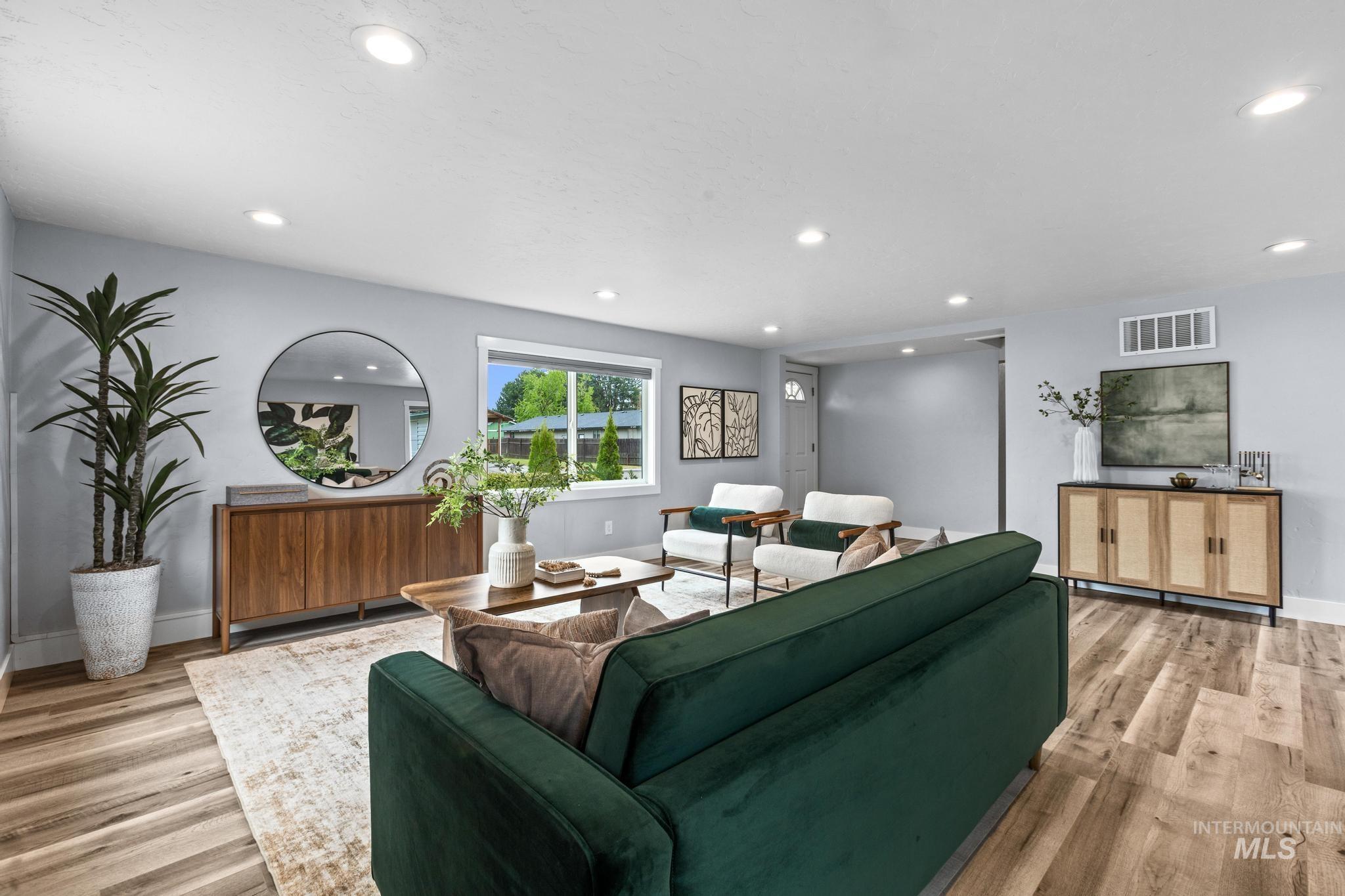 2043 S Leadville, Boise, Idaho 83706, 3 Bedrooms, 1 Bathroom, Residential For Sale, Price $474,900, 98983383