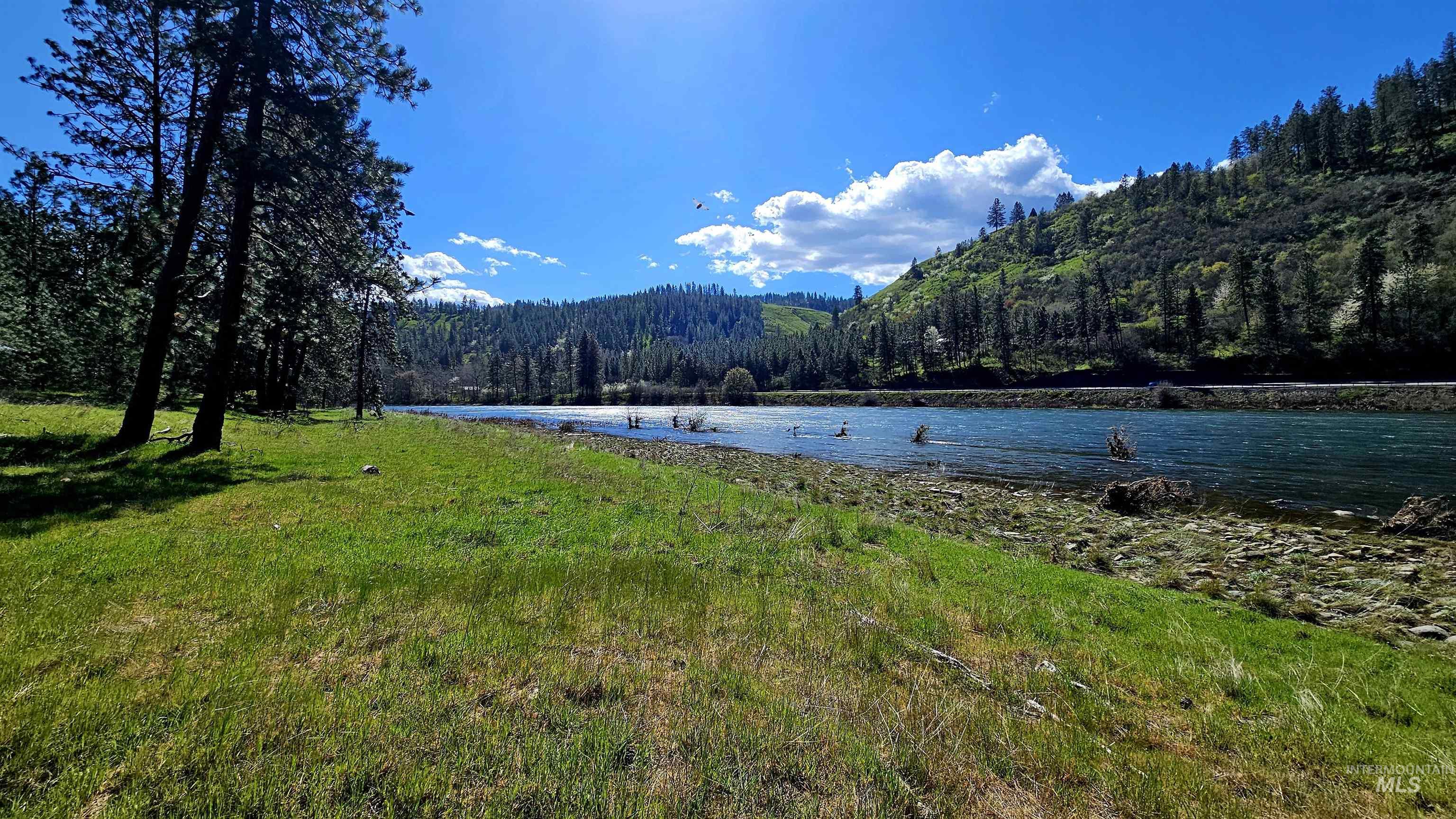 19437 Railroad Ave, Lenore, Idaho 83541, 1 Bedroom, 1 Bathroom, Residential For Sale, Price $299,000,MLS 98983391