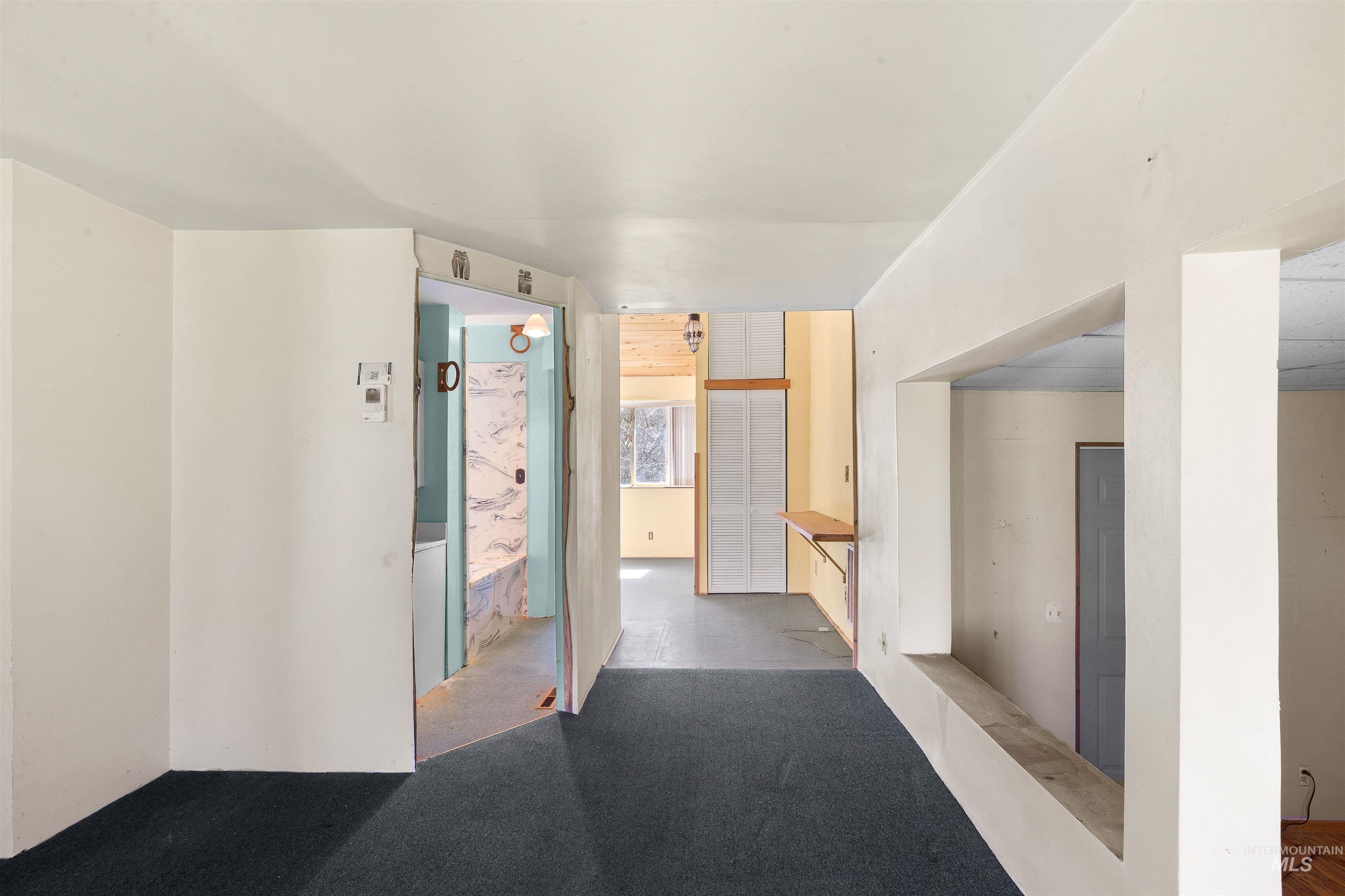 19437 Railroad Ave, Lenore, Idaho 83541, 1 Bedroom, 1 Bathroom, Residential For Sale, Price $299,000,MLS 98983391