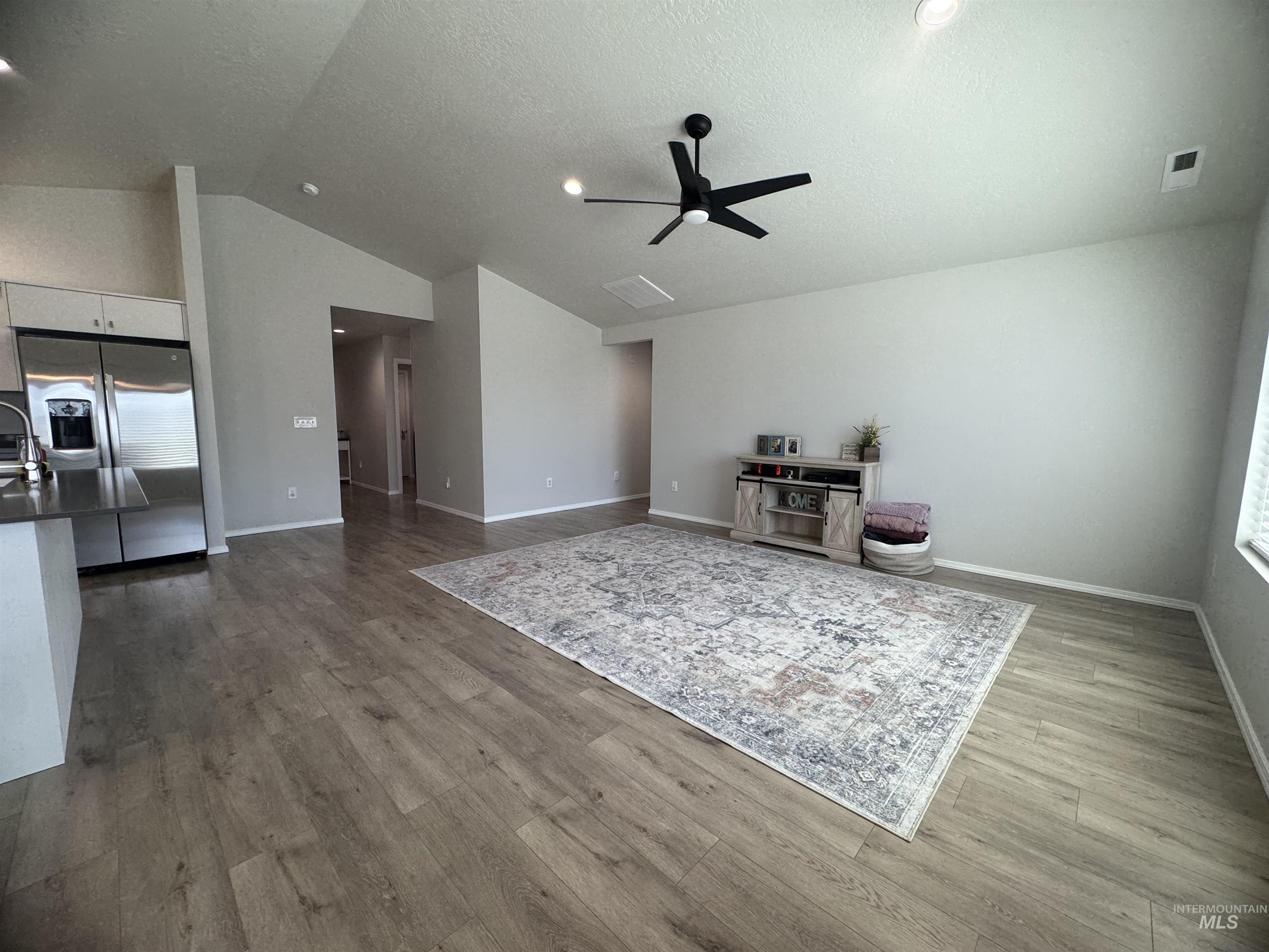 1683 SW Pegasus Peak Ave, Mountain Home, Idaho 83647, 3 Bedrooms, 2 Bathrooms, Residential For Sale, Price $384,999,MLS 98983392