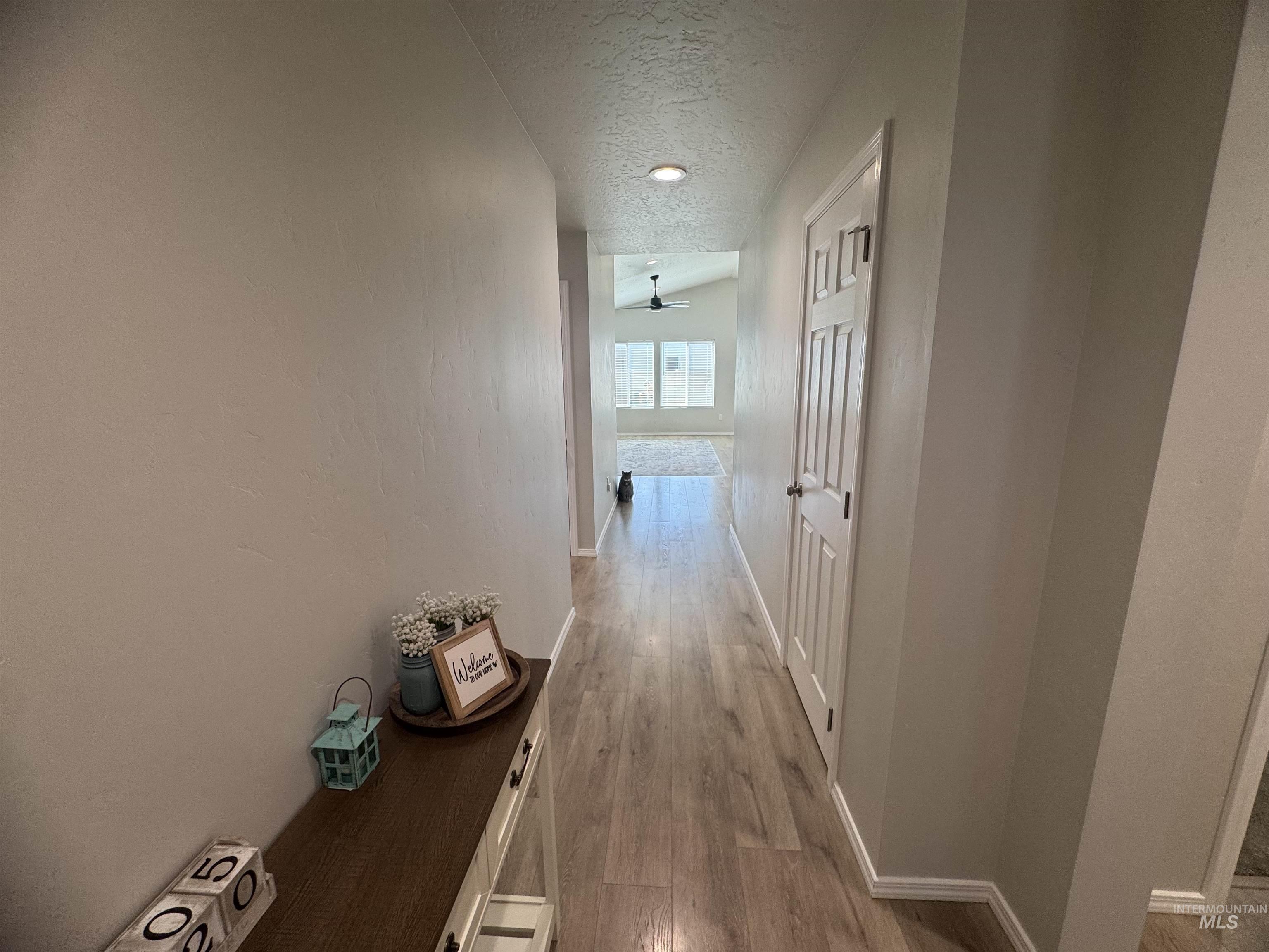 1683 SW Pegasus Peak Ave, Mountain Home, Idaho 83647, 3 Bedrooms, 2 Bathrooms, Residential For Sale, Price $384,999,MLS 98983392