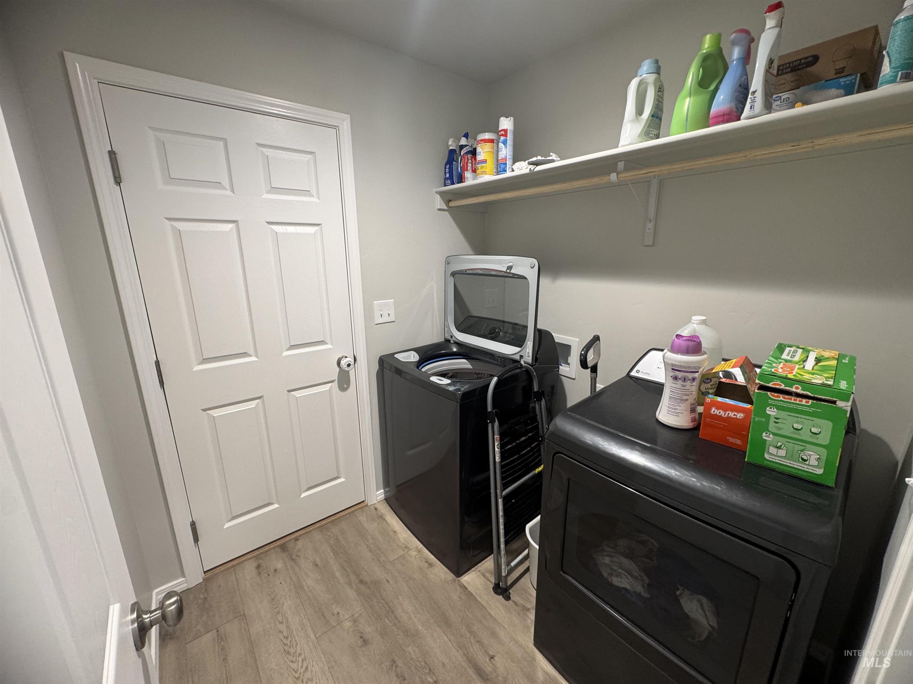 1683 SW Pegasus Peak Ave, Mountain Home, Idaho 83647, 3 Bedrooms, 2 Bathrooms, Residential For Sale, Price $384,999,MLS 98983392