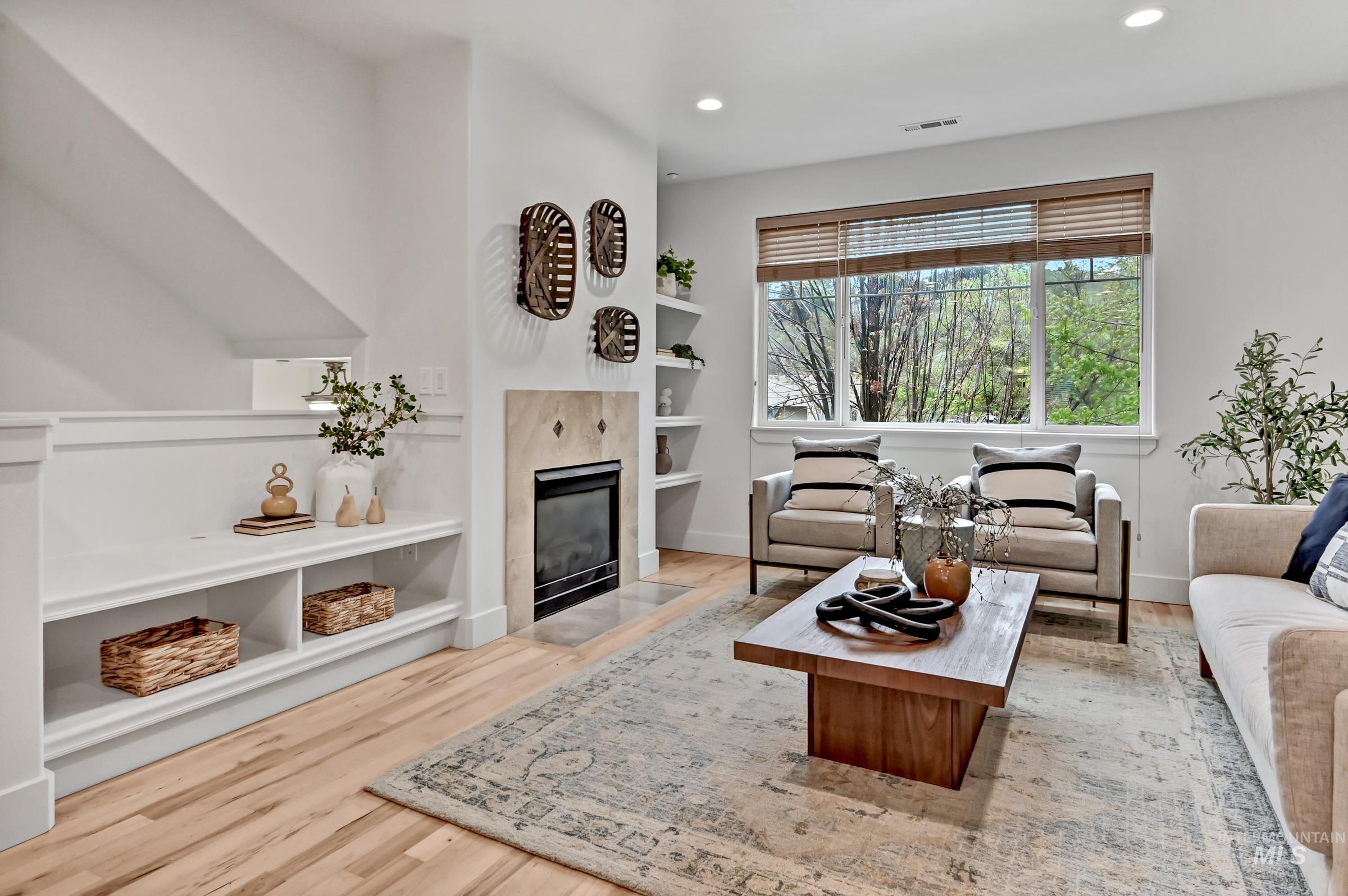 2476 N Bogus Basin Rd, Boise, Idaho 83702, 3 Bedrooms, 3.5 Bathrooms, Residential For Sale, Price $699,888, 98983396