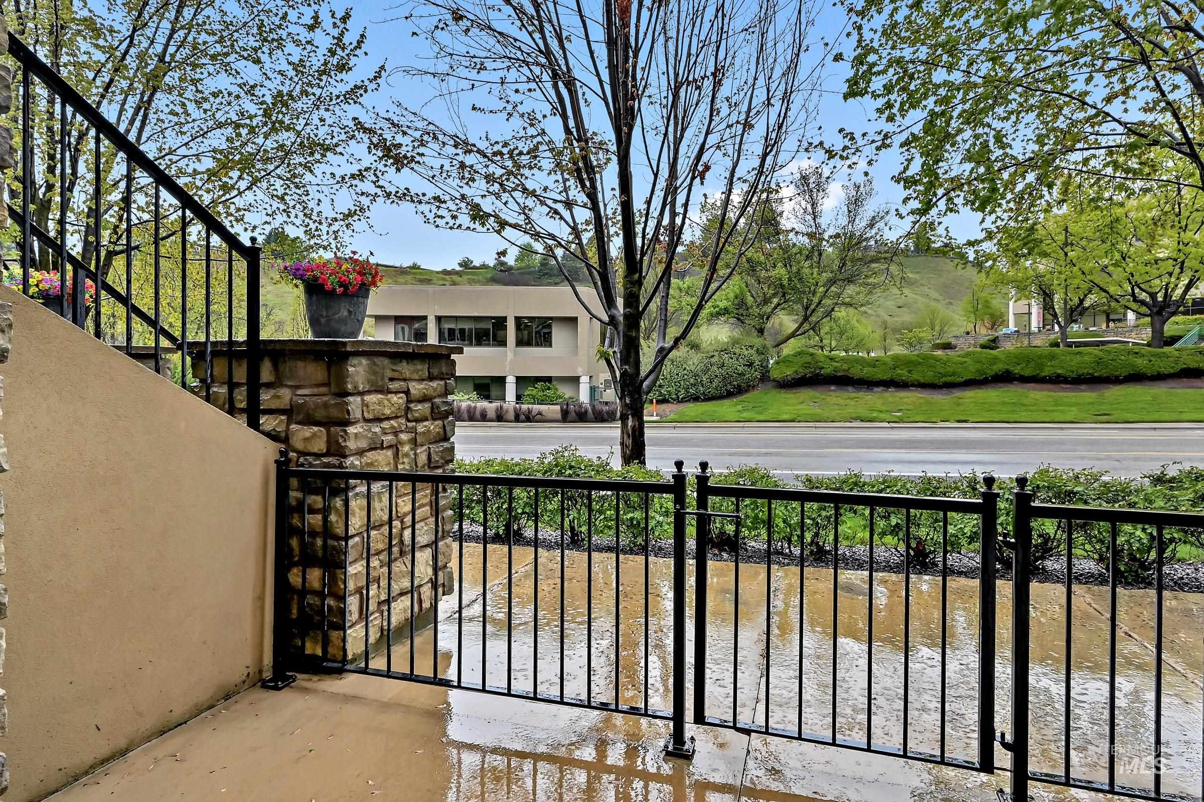 2476 N Bogus Basin Rd, Boise, Idaho 83702, 3 Bedrooms, 3.5 Bathrooms, Residential For Sale, Price $699,888, 98983396