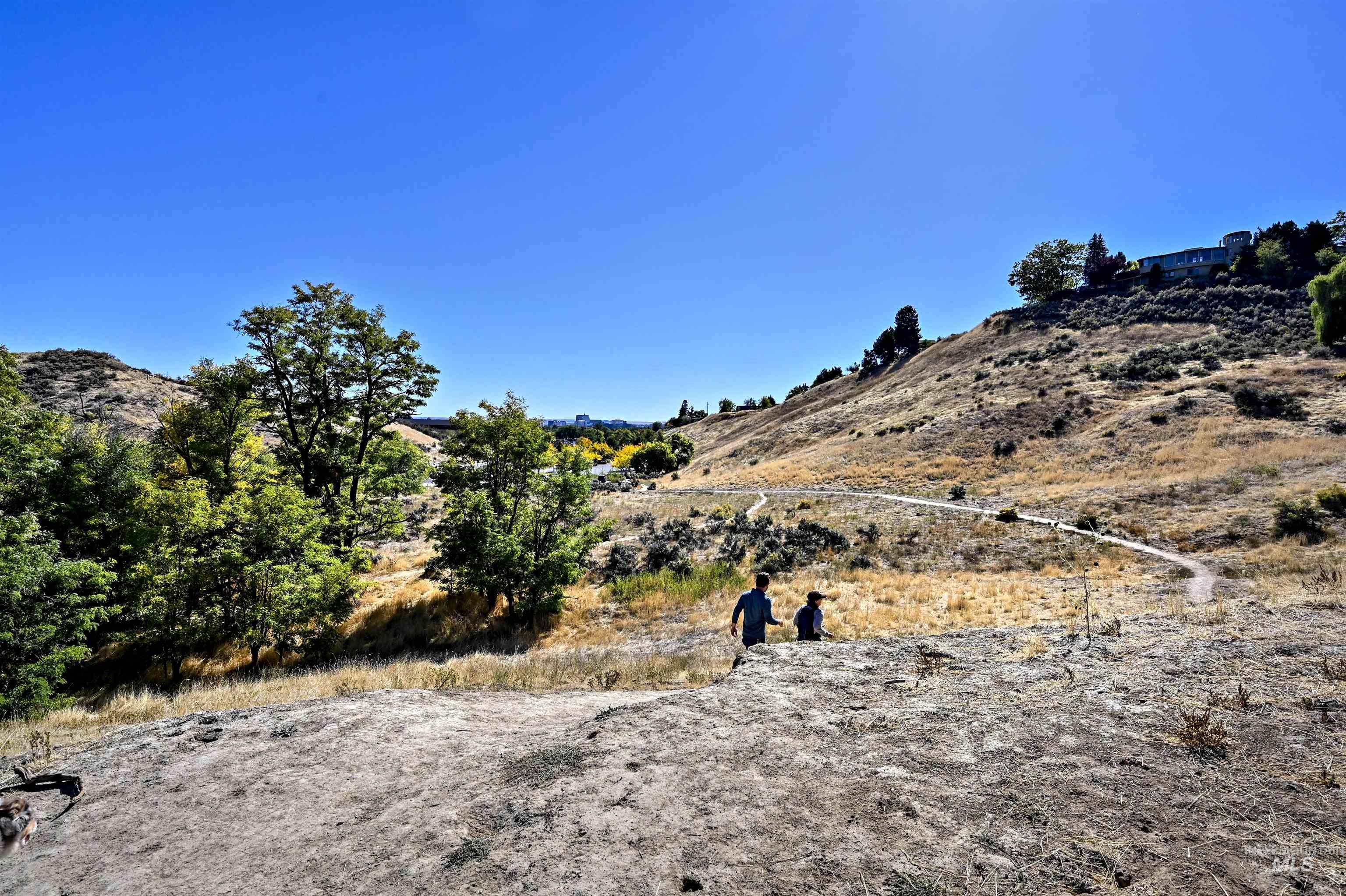 2476 N Bogus Basin Rd, Boise, Idaho 83702, 3 Bedrooms, 3.5 Bathrooms, Residential For Sale, Price $699,888, 98983396