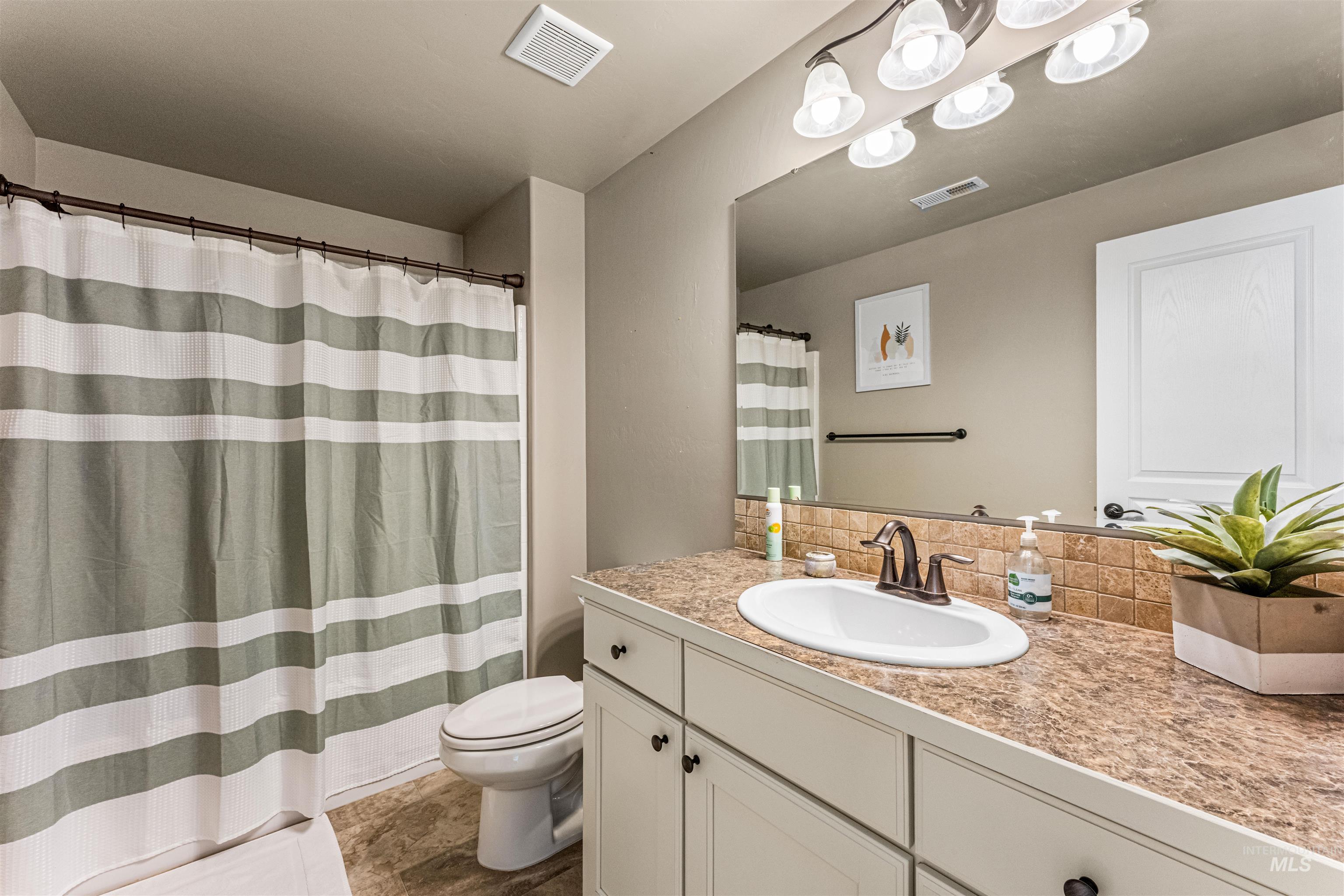 565 S Rocker Ave, Kuna, Idaho 83634, 3 Bedrooms, 2.5 Bathrooms, Residential For Sale, Price $507,990, 98983397