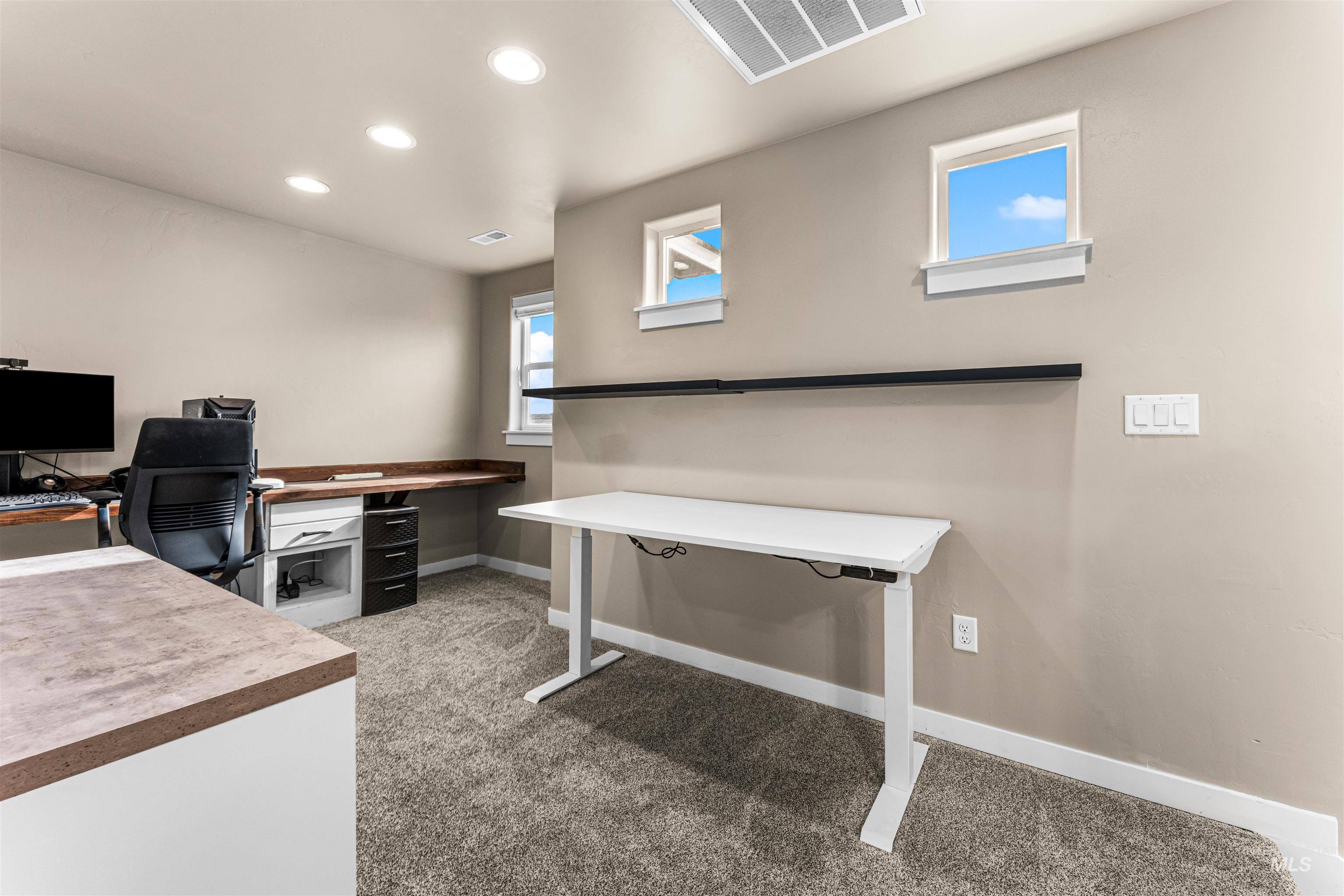 565 S Rocker Ave, Kuna, Idaho 83634, 3 Bedrooms, 2.5 Bathrooms, Residential For Sale, Price $507,990, 98983397