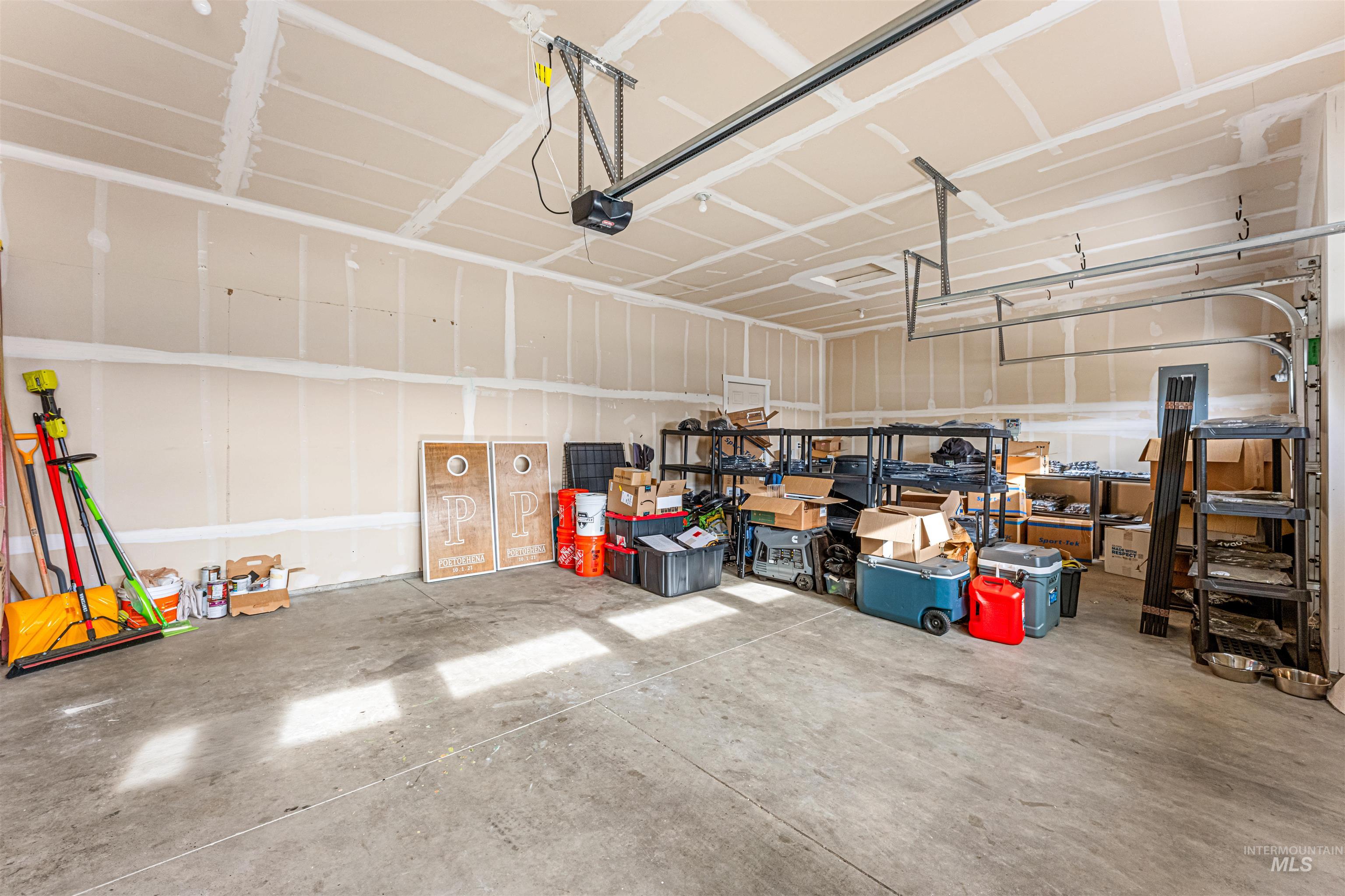 565 S Rocker Ave, Kuna, Idaho 83634, 3 Bedrooms, 2.5 Bathrooms, Residential For Sale, Price $507,990, 98983397