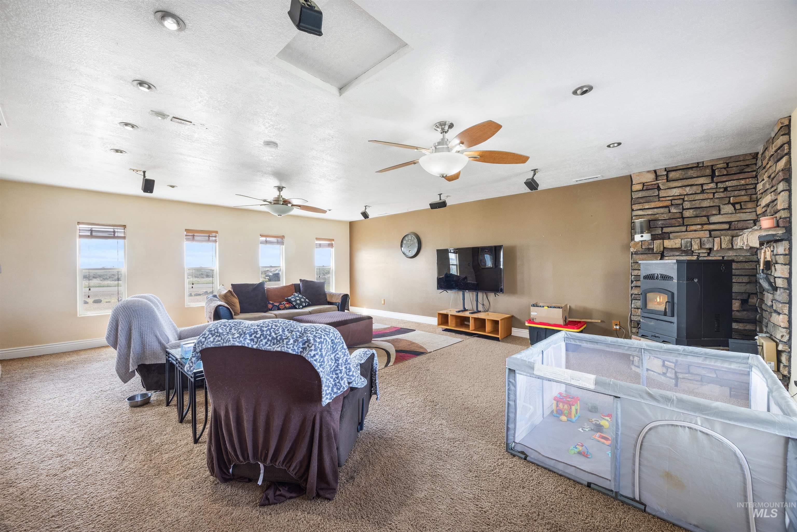 3044 NE Reservoir Rd, Mountain Home, Idaho 83647, 3 Bedrooms, 1 Bathroom, Residential For Sale, Price $477,900, 98983398