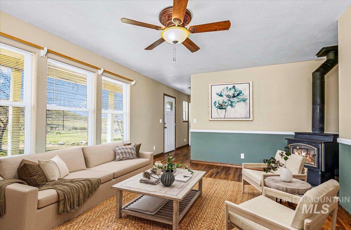 6970 Pearl Rd, Eagle, Idaho 83616, 4 Bedrooms, 2.5 Bathrooms, Residential For Sale, Price $699,000, 98983399