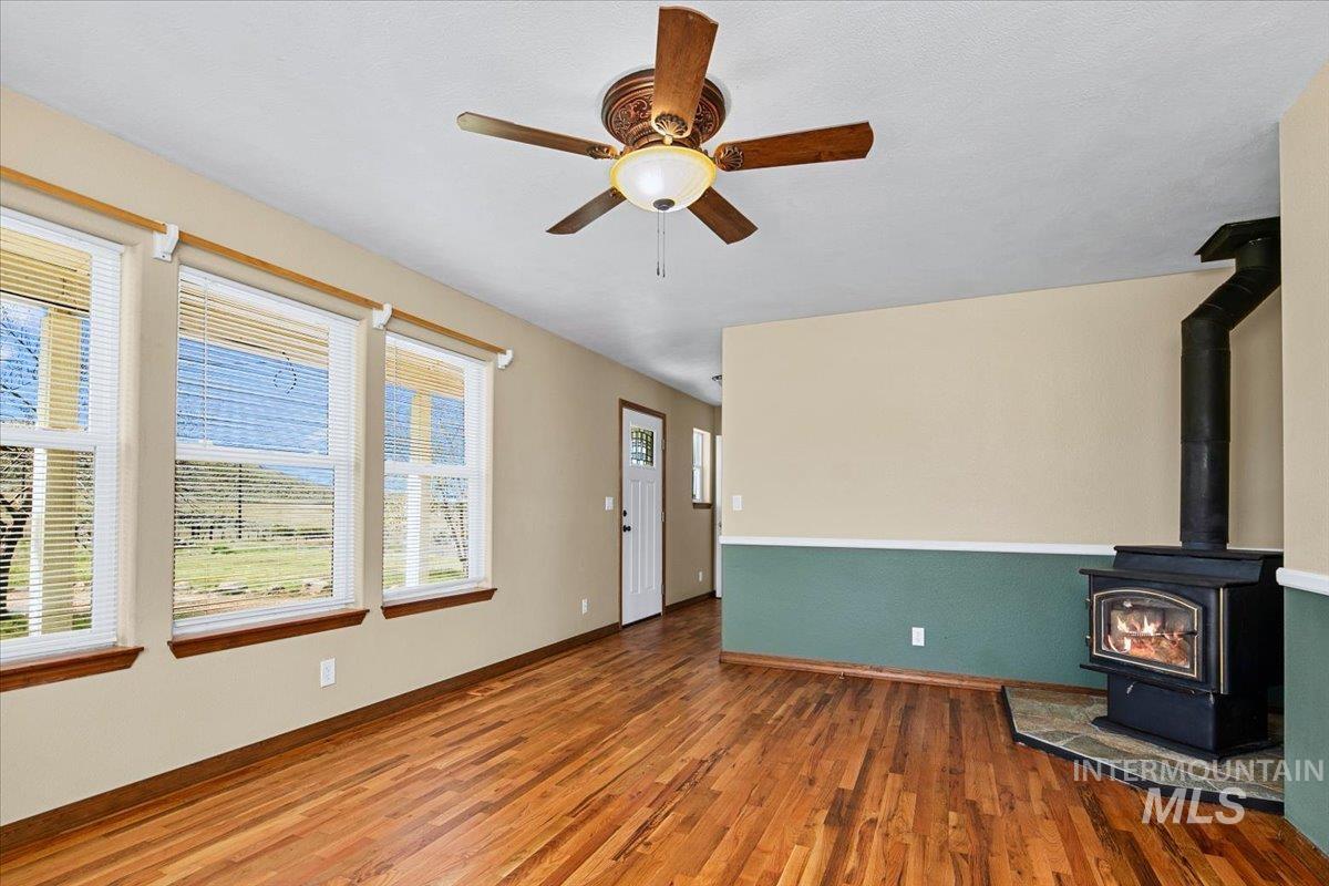 6970 Pearl Rd, Eagle, Idaho 83616, 4 Bedrooms, 2.5 Bathrooms, Residential For Sale, Price $699,000, 98983399
