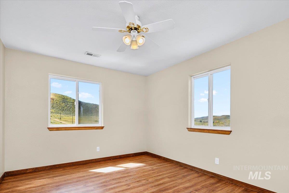 6970 Pearl Rd, Eagle, Idaho 83616, 4 Bedrooms, 2.5 Bathrooms, Residential For Sale, Price $699,000, 98983399