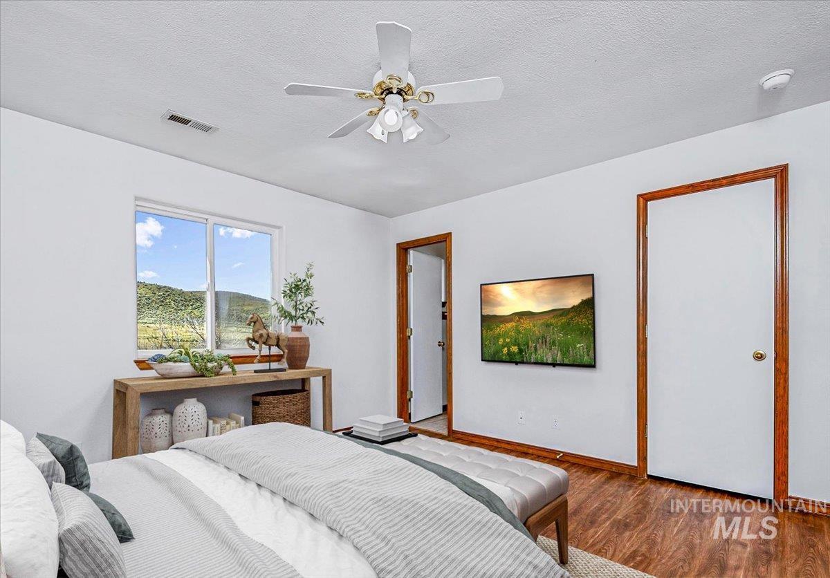 6970 Pearl Rd, Eagle, Idaho 83616, 4 Bedrooms, 2.5 Bathrooms, Residential For Sale, Price $699,000, 98983399