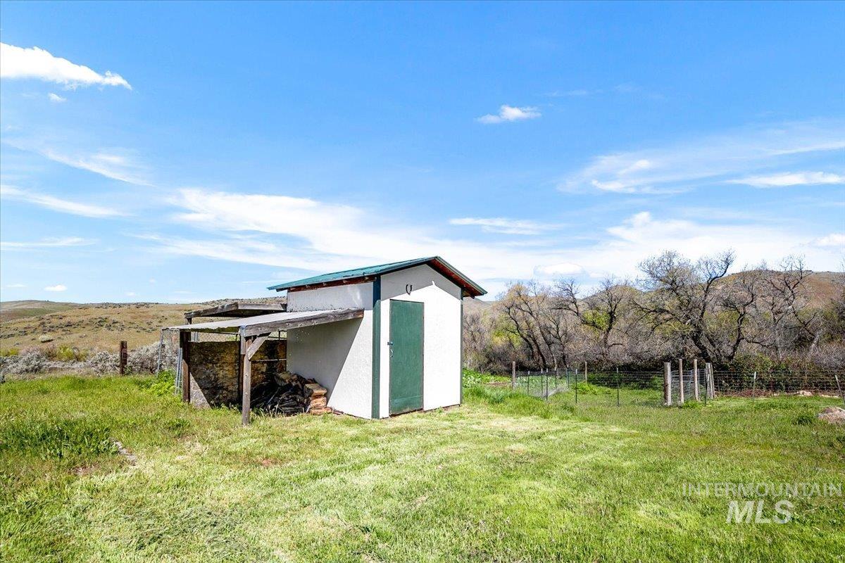 6970 Pearl Rd, Eagle, Idaho 83616, 4 Bedrooms, 2.5 Bathrooms, Residential For Sale, Price $699,000, 98983399