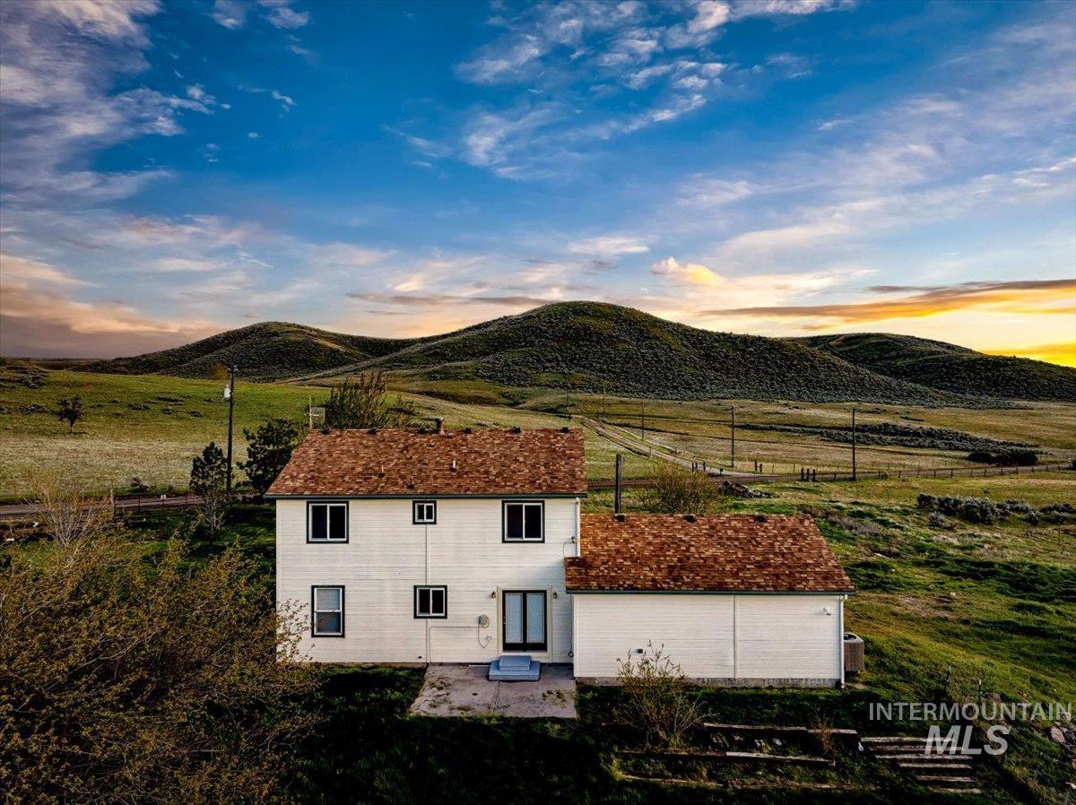 6970 Pearl Rd, Eagle, Idaho 83616, 4 Bedrooms, 2.5 Bathrooms, Residential For Sale, Price $699,000, 98983399