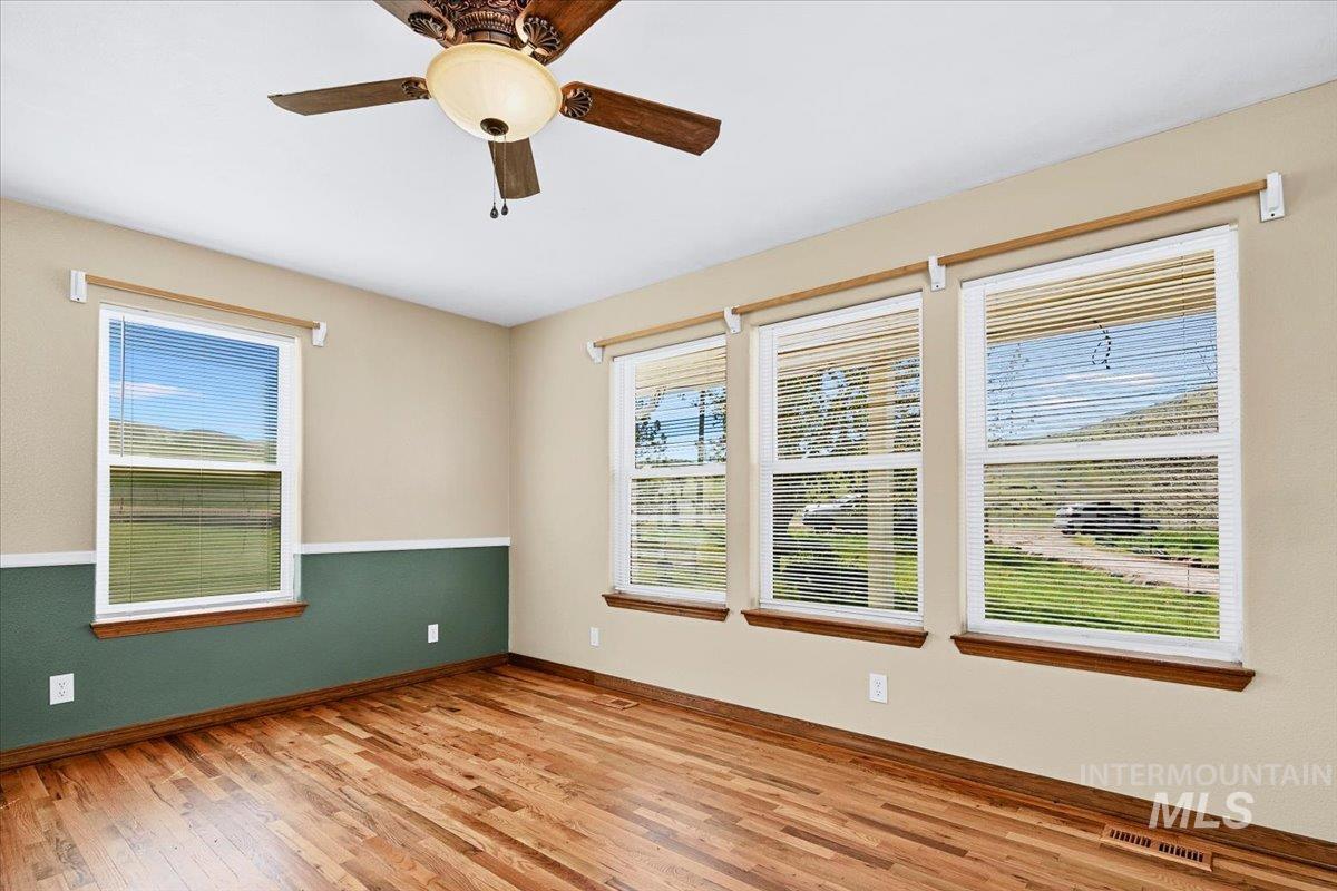 6970 Pearl Rd, Eagle, Idaho 83616, 4 Bedrooms, 2.5 Bathrooms, Residential For Sale, Price $699,000, 98983399
