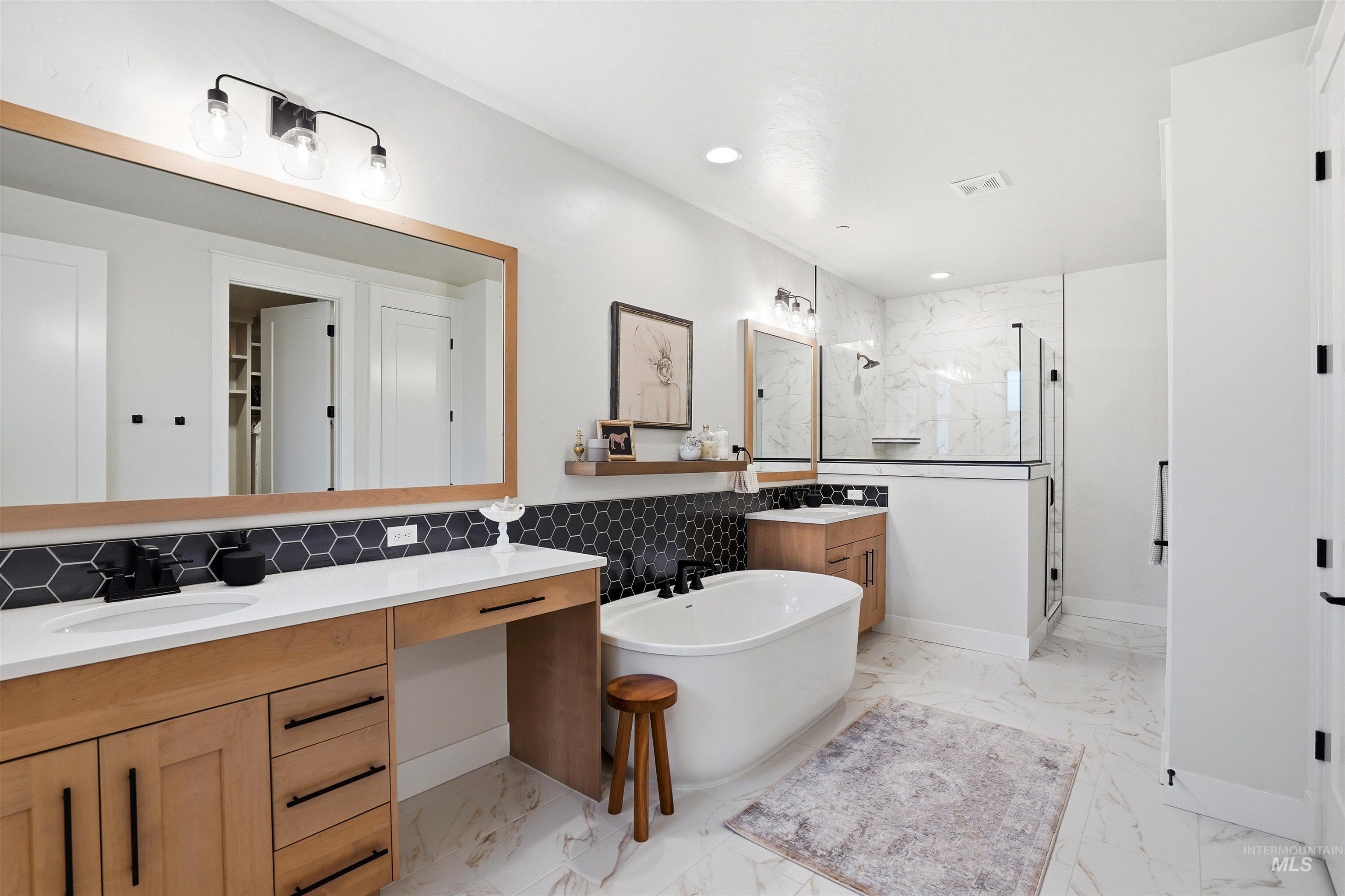 3514 E Interstellar Court, Boise, Idaho 83712-8615, 3 Bedrooms, 3 Bathrooms, Residential For Sale, Price $1,399,900,MLS 98983400