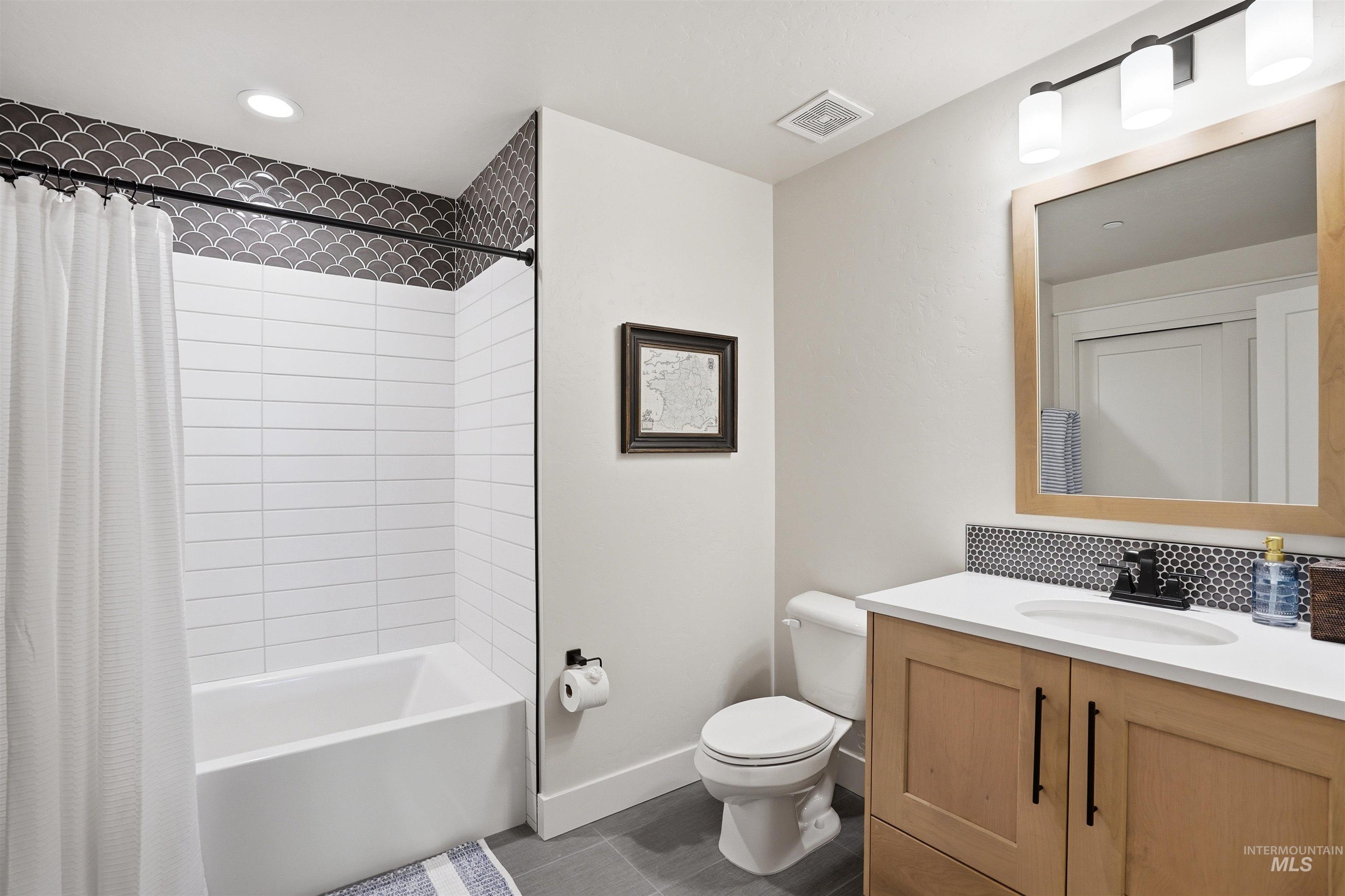 3514 E Interstellar Court, Boise, Idaho 83712-8615, 3 Bedrooms, 3 Bathrooms, Residential For Sale, Price $1,399,900,MLS 98983400