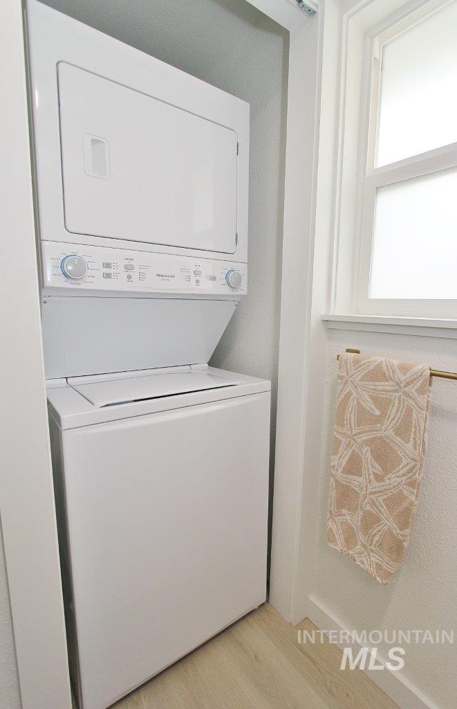 111 Diamond, Nampa, Idaho 83686, 2 Bedrooms, 1 Bathroom, Residential For Sale, Price $329,000,MLS 98983401