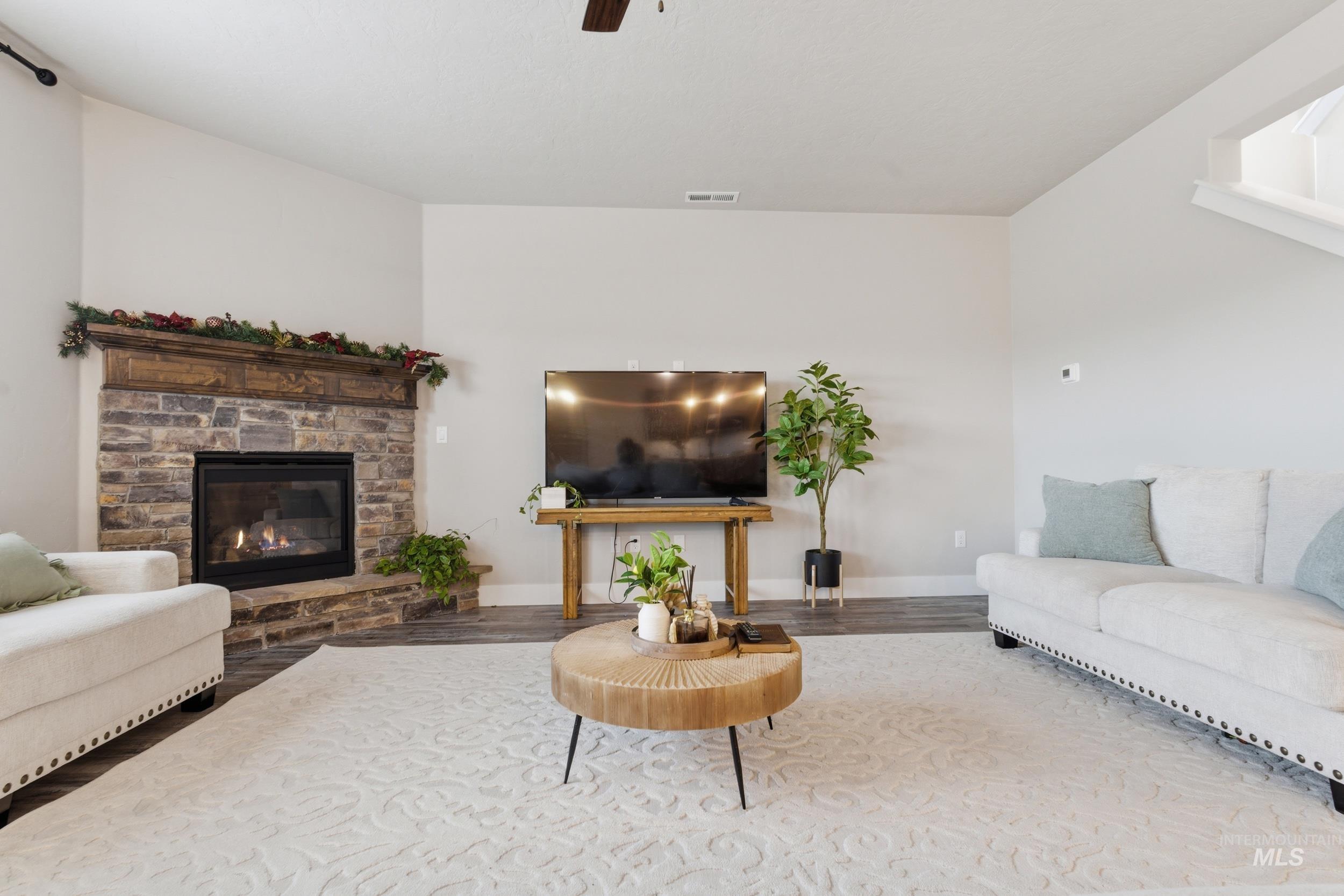 7645 E Iroquois, Nampa, Idaho 83687, 4 Bedrooms, 3 Bathrooms, Residential For Sale, Price $565,000,MLS 98983403