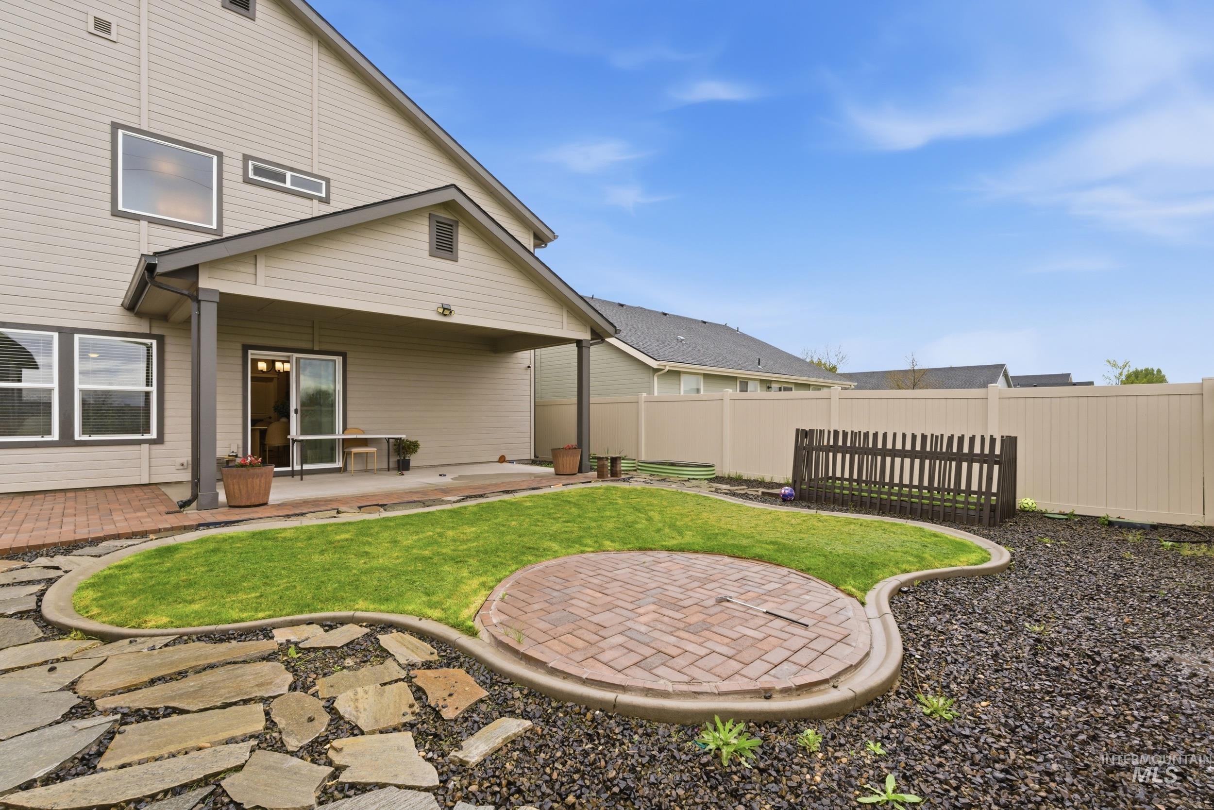 7645 E Iroquois, Nampa, Idaho 83687, 4 Bedrooms, 3 Bathrooms, Residential For Sale, Price $565,000,MLS 98983403